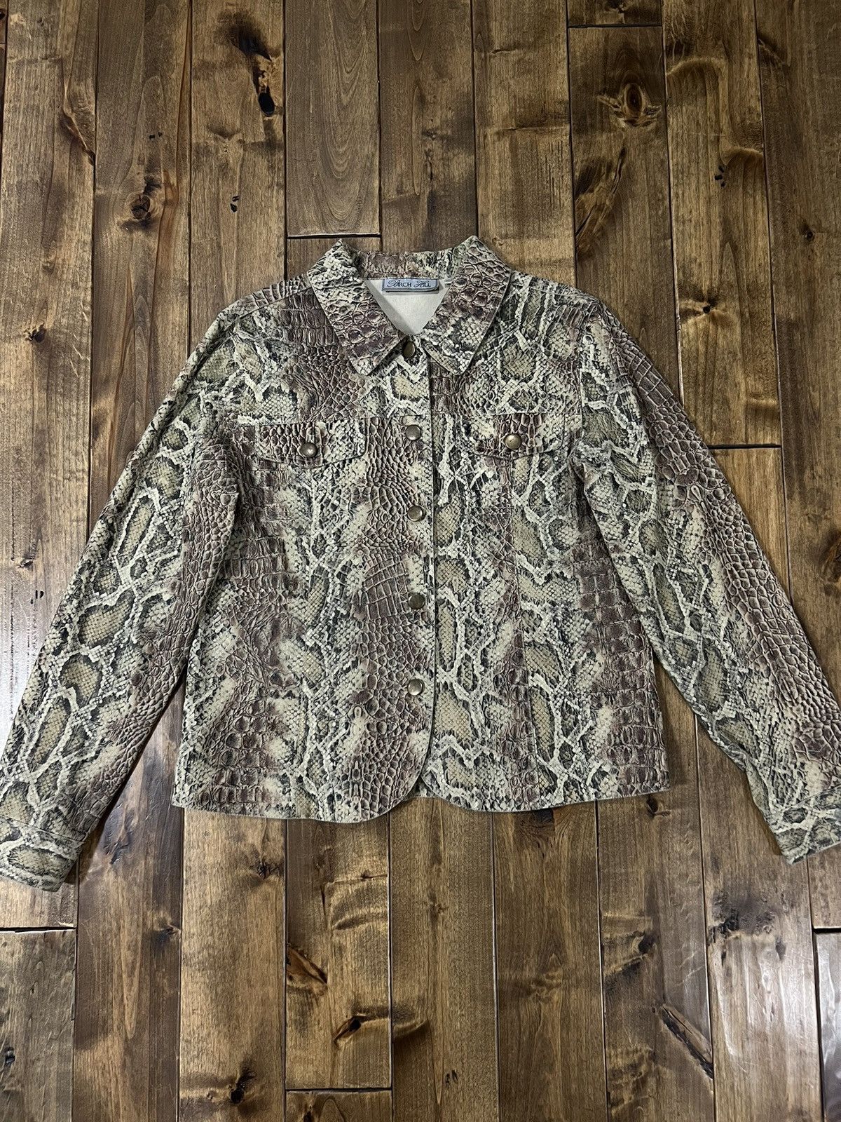 Japanese Brand × Vintage Vintage snake print cropped jacket Size US S / EU 44-46 / 1 - 7 Thumbnail