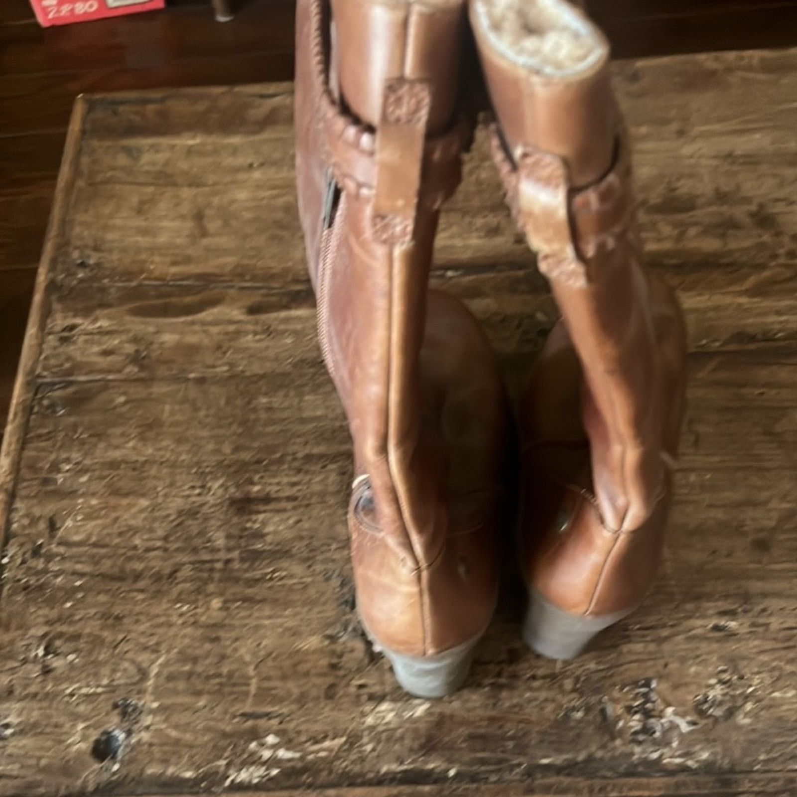 Ugg UGG Australia Maxine sheepskin fur lined platform boots 7.5 Size US 9 / IT 39 - 5 Thumbnail