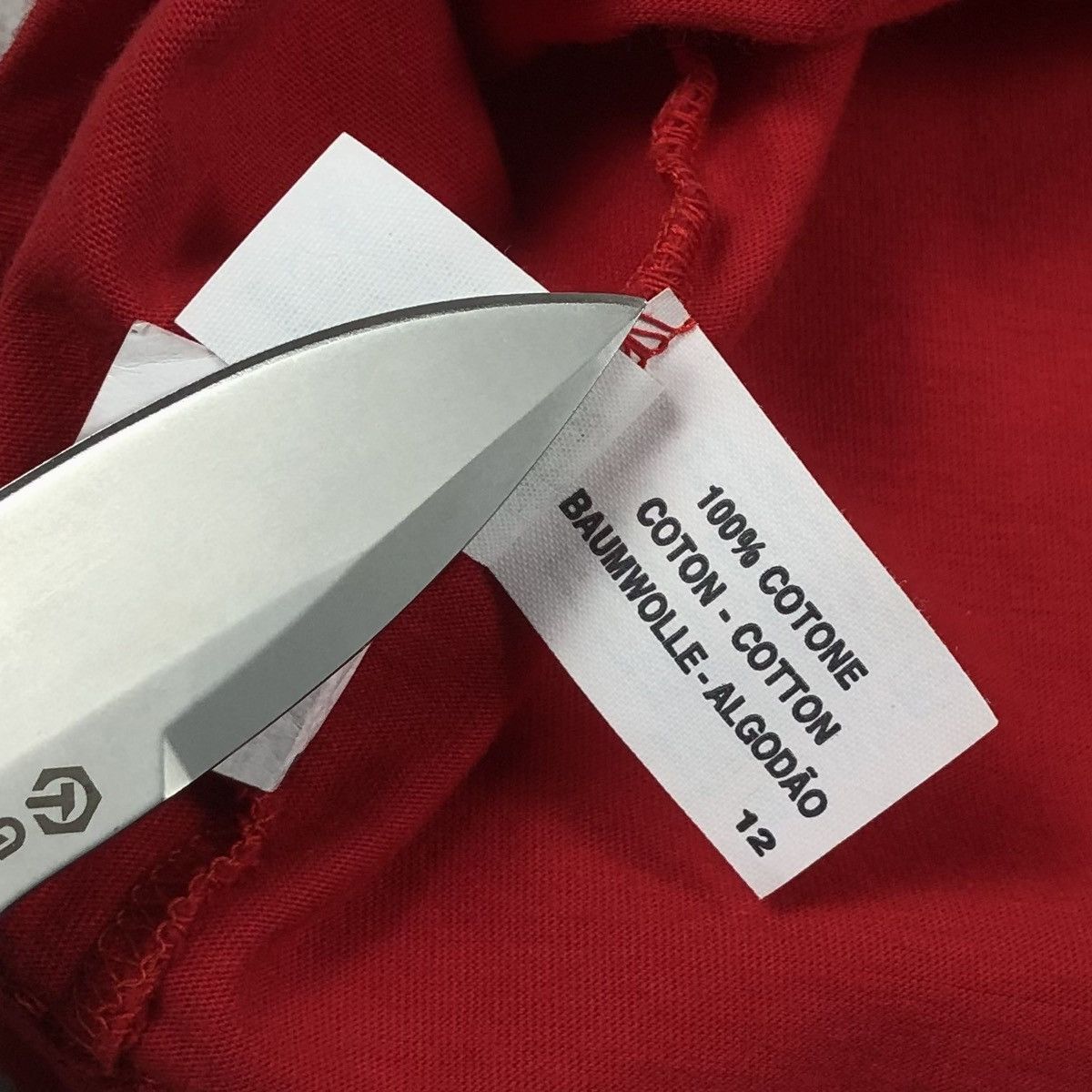 Valentino Vintage Valentino Sport Red Tee 90s Size US M / EU 48-50 / 2 - 15 Thumbnail