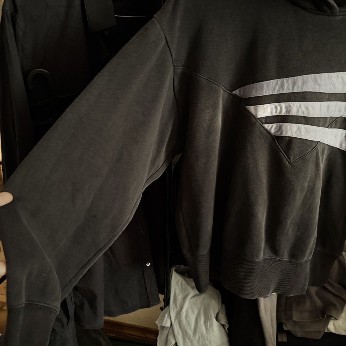 Adidas Vintage Adidas Trefoil Hoodie Asymmetrical Stripes –Boxy Fit Size US S / EU 44-46 / 1 - 3 Thumbnail