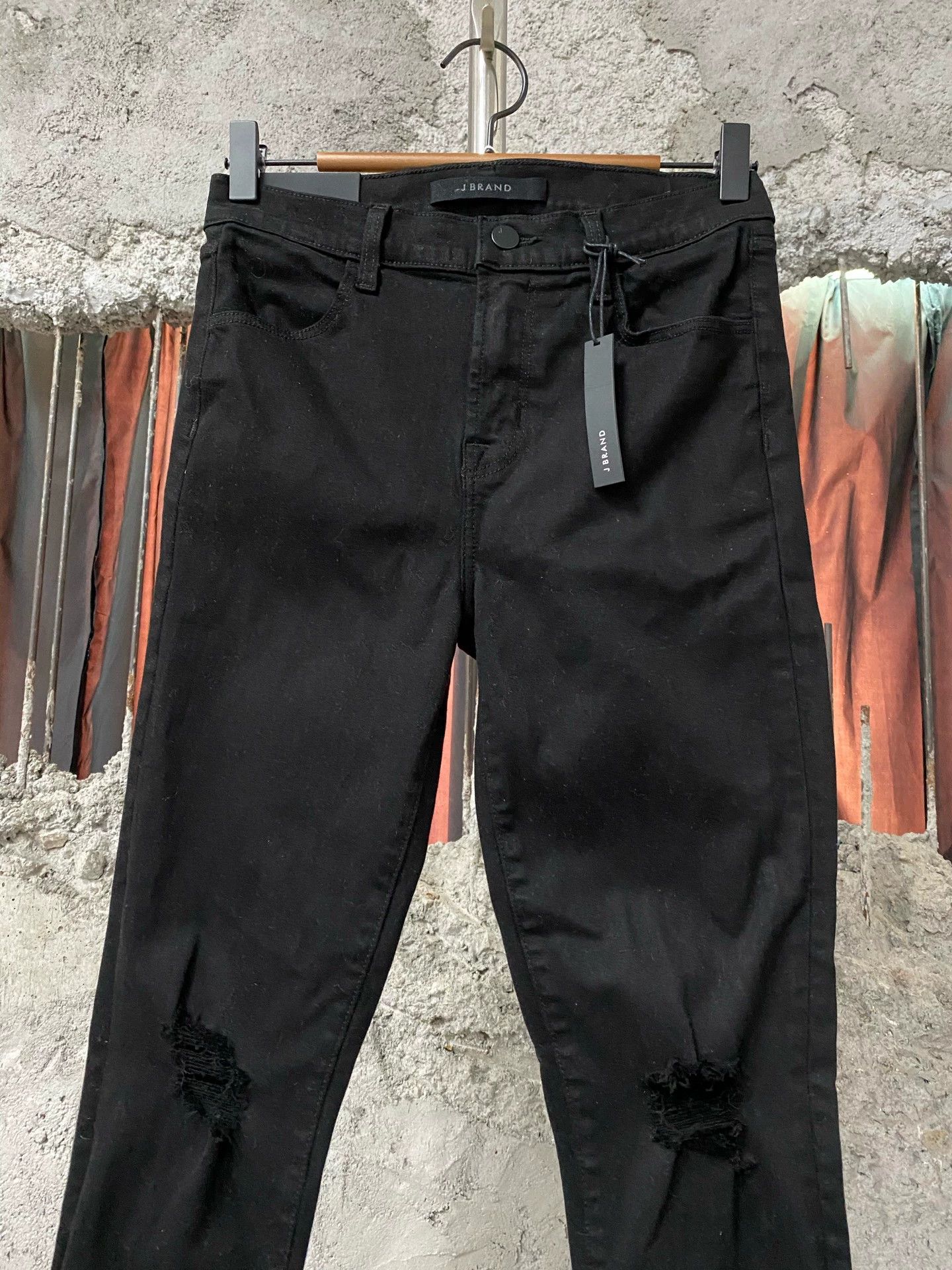 J Brand jbrand distressed jeans 26 NWT Size 26" / US 2 / IT 38 - 3 Thumbnail