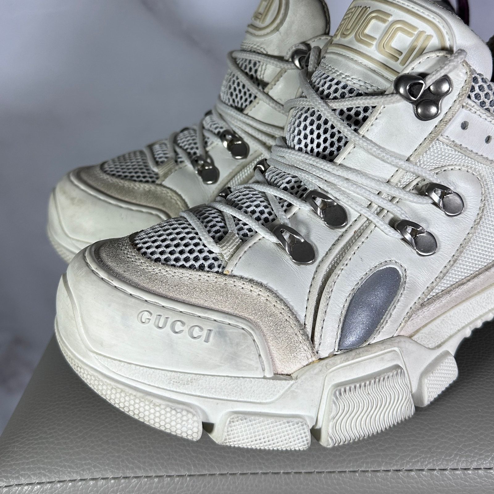 Gucci Flashtrek Low White Size US 7 / IT 37 - 2 Thumbnail