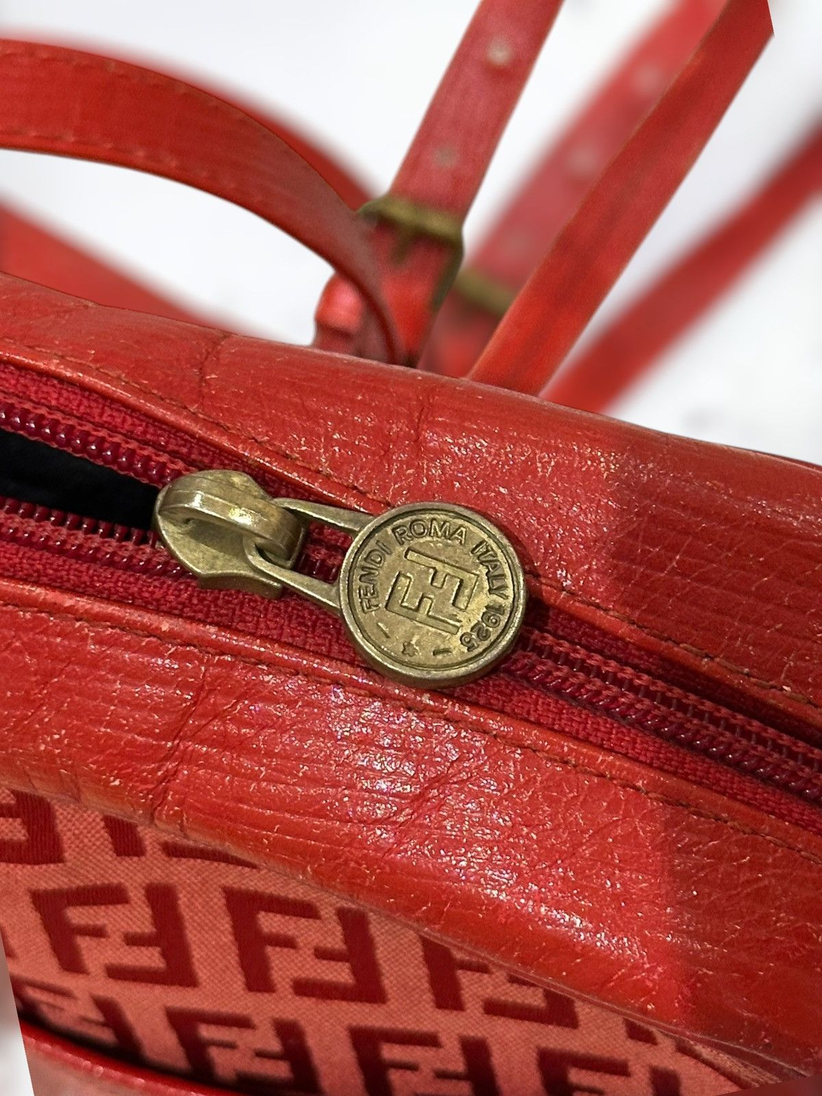 Fendi vintage fendi monogram shoulder bag Size ONE SIZE - 8 Thumbnail