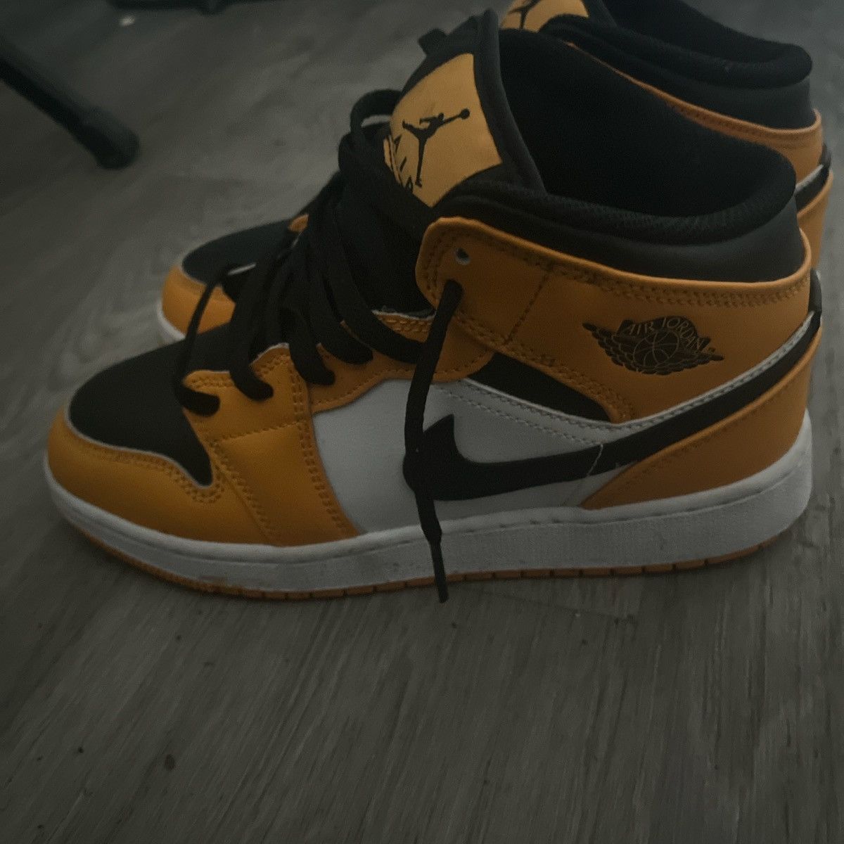 Jordan Brand Jordan 1s Size US 6 / EU 39 - 4 Thumbnail
