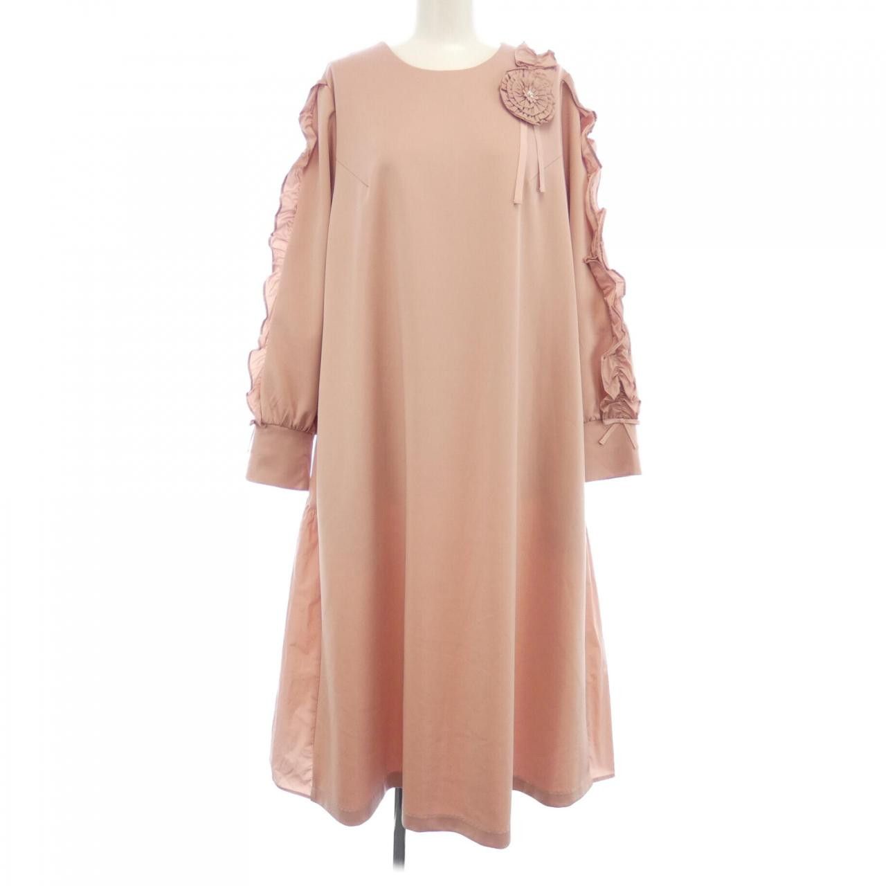 Other Other Super Beauty Dress Others Dresses DUTY FREE for USA Size ONE SIZE - 1 Thumbnail