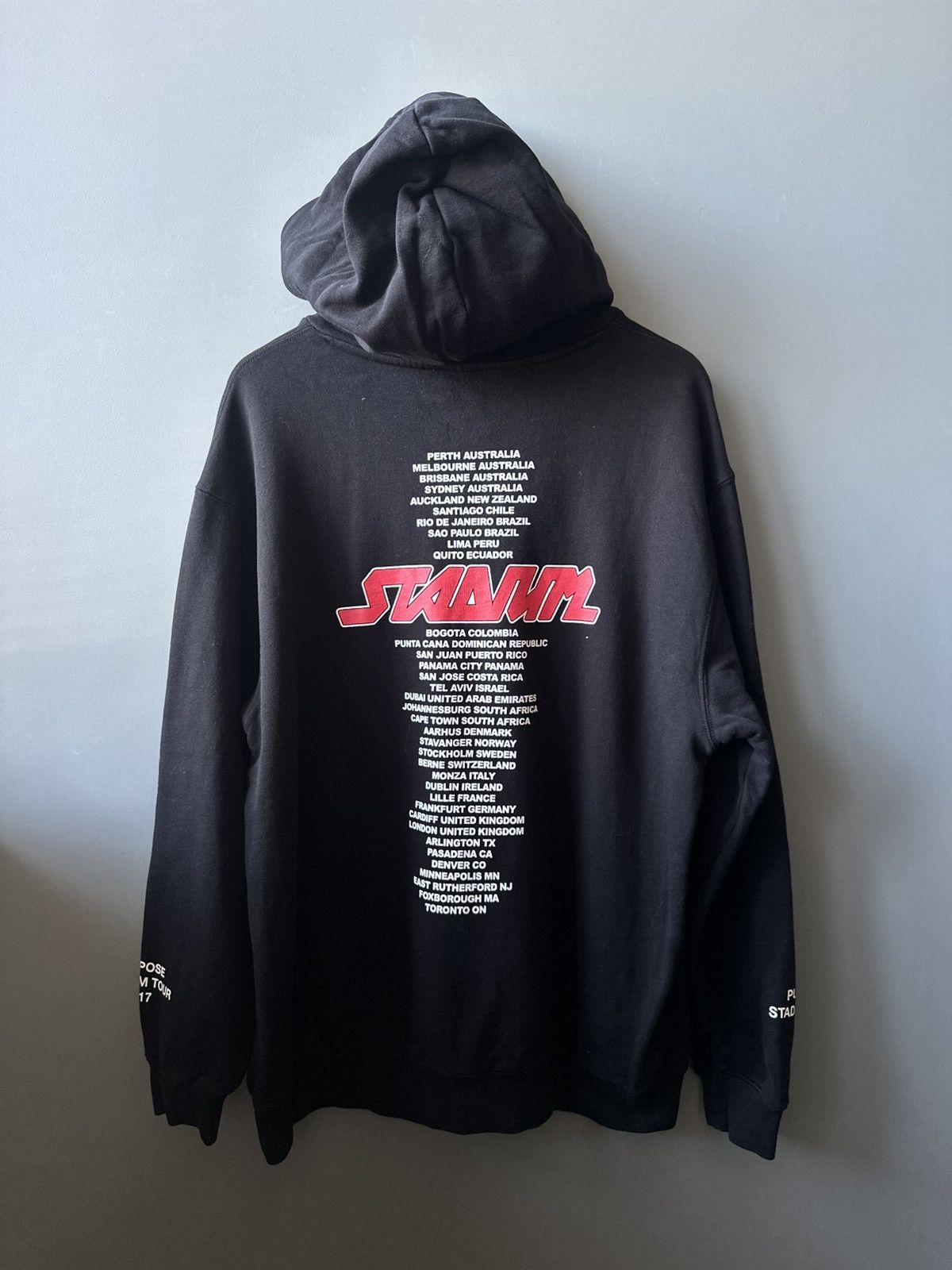 H&M H&M Justin Bieber Purpose Stadium Tour 2017 Size L Size US L / EU 52-54 / 3 - 4 Thumbnail