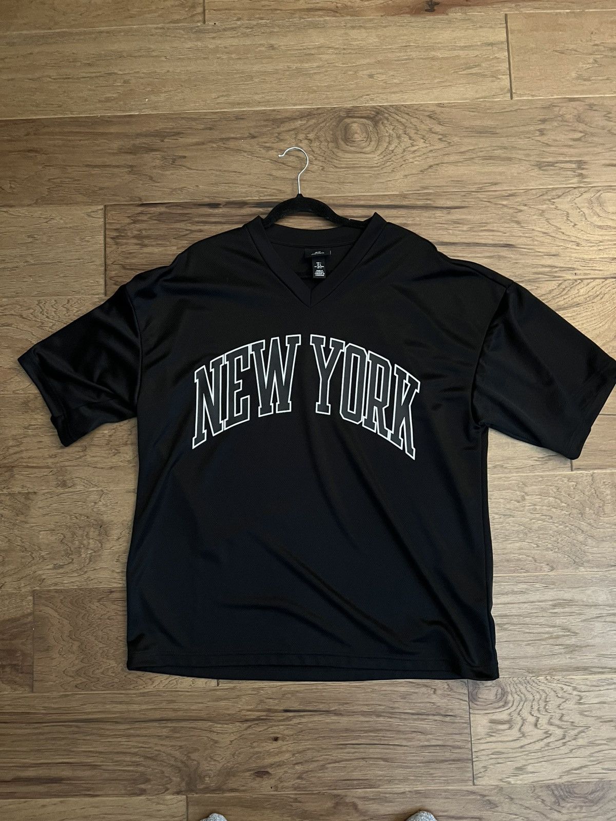 H&M Oversized fit New York jersey Size US L / EU 52-54 / 3 - 1 Thumbnail