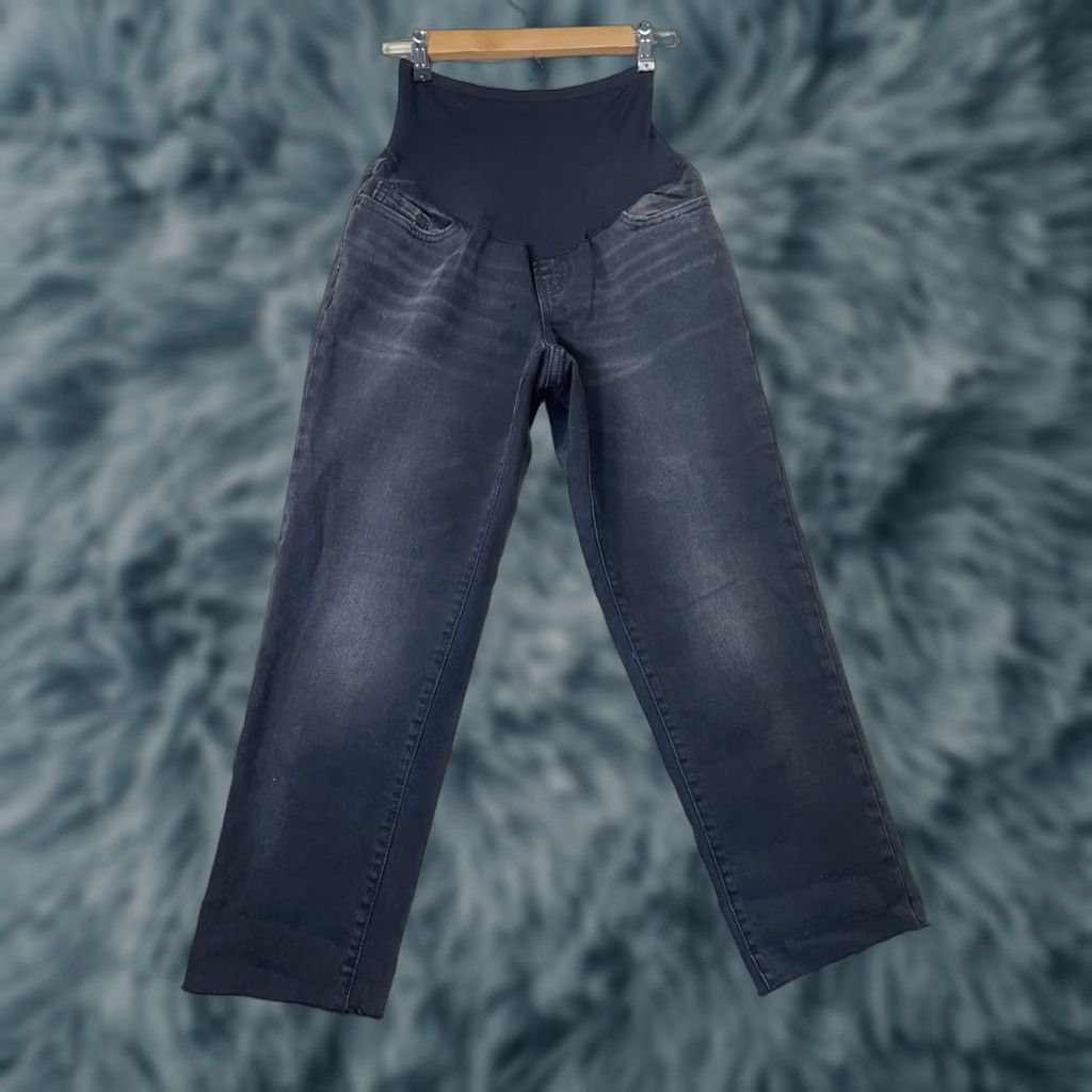 Old Navy Old Navy Maternity Jeans Size 2 Black Pre wash Straight Ankle Pants Women Size 26" / US 2 / IT 38 - 1 Thumbnail