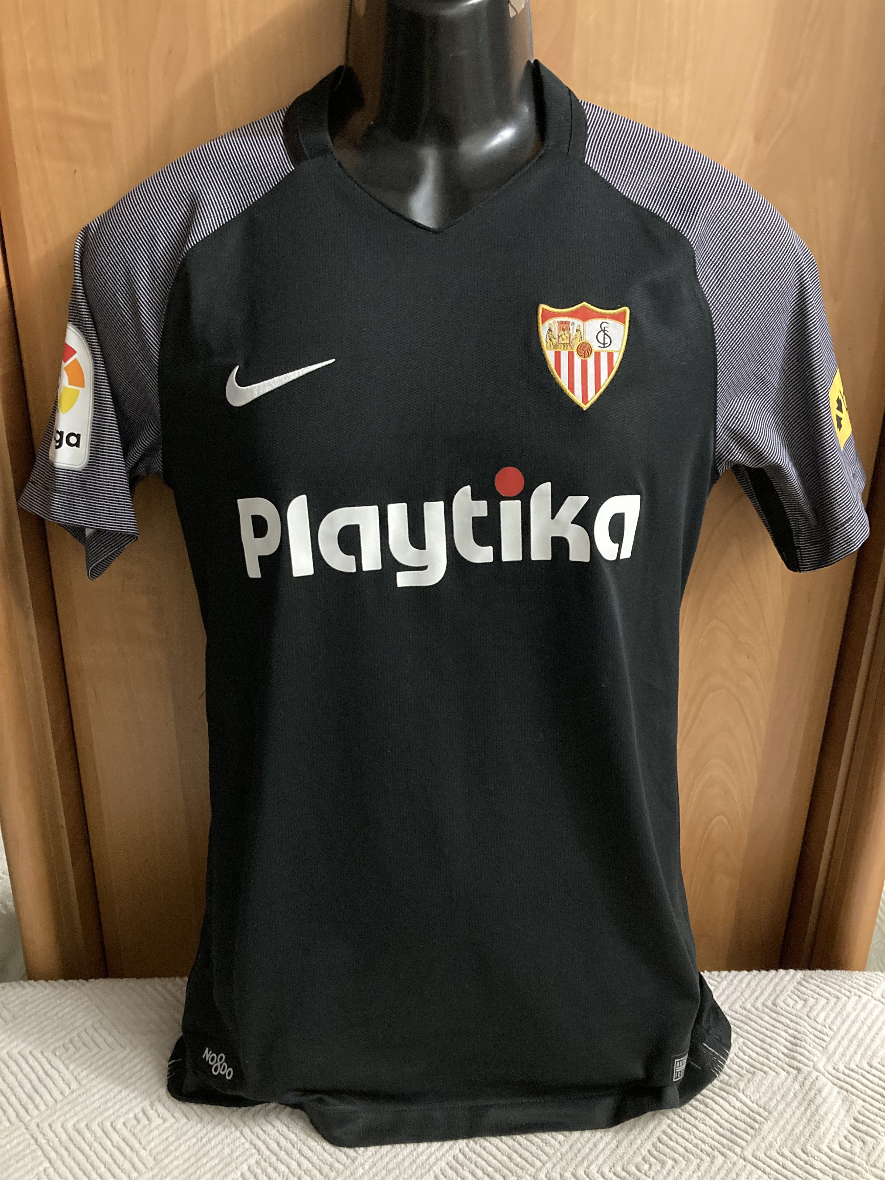 Nike Nike FC Sevilla 18-19 Home soccer jersey Size US M / EU 48-50 / 2 - 1 Thumbnail