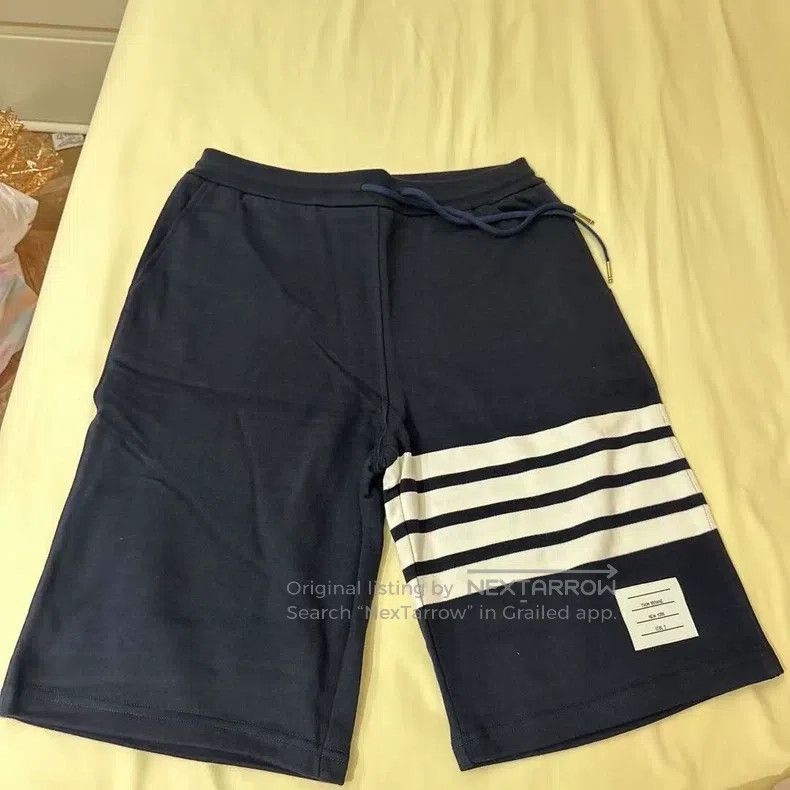 Thom Browne Thom Browne size 2 Shorts navy blue Size US 39 - 1 Thumbnail