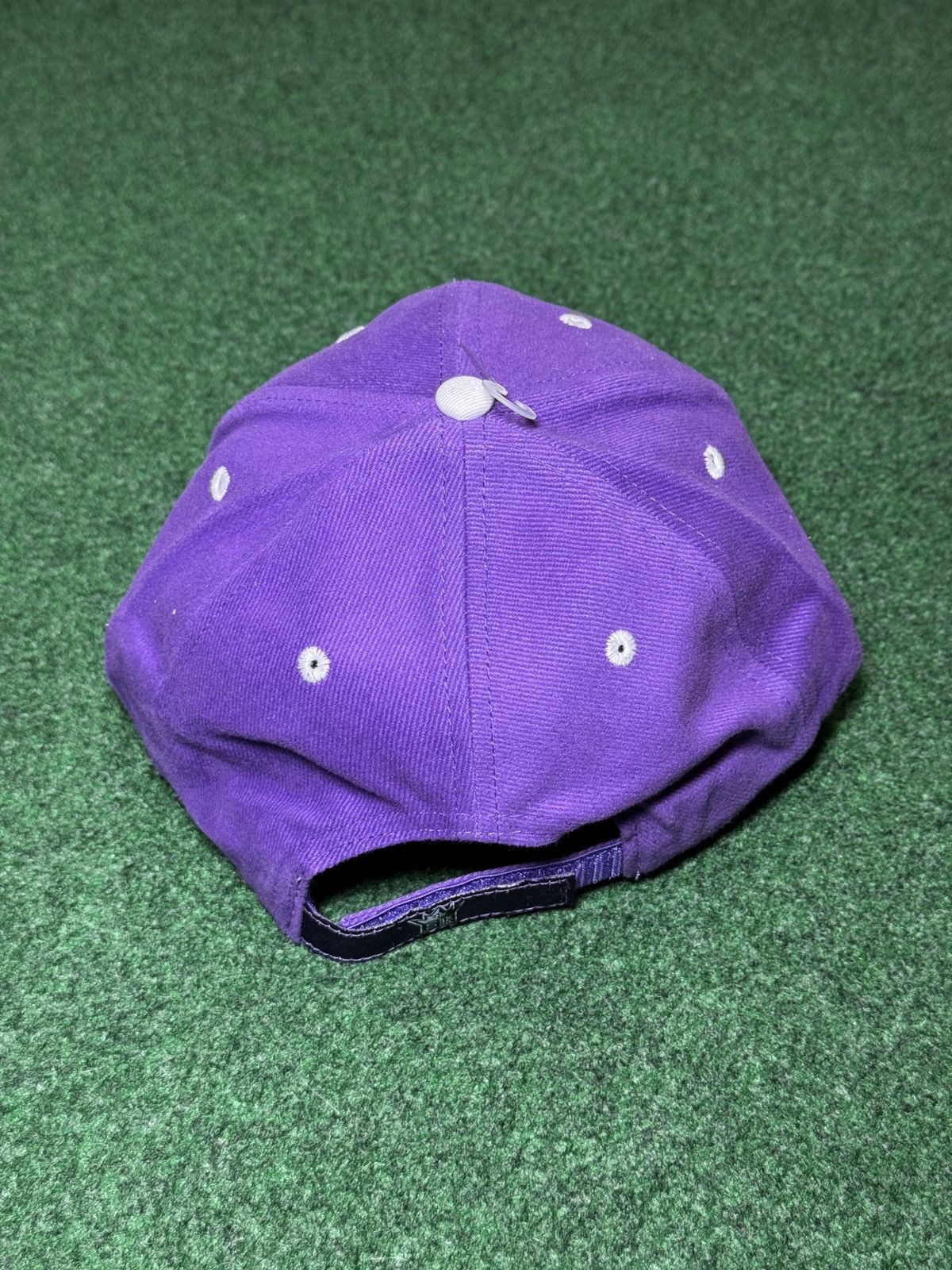 NBA Vintage Sacramento Kings Purple Strapback NBA Deadstock Hat Size ONE SIZE - 3 Thumbnail