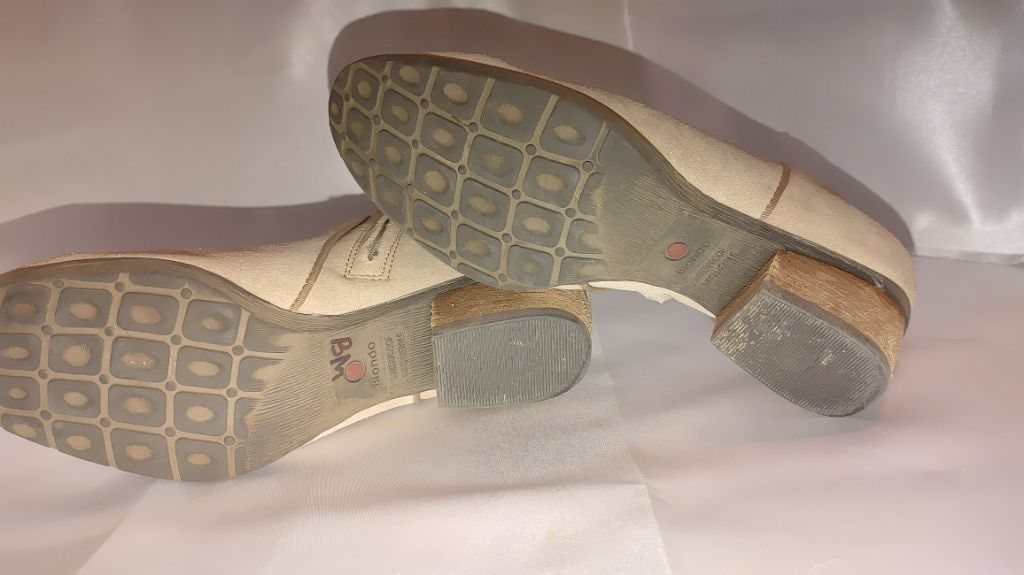 Blondo Blondo Valli Waterproof Suede Boots Size 7M (color Sand) Size US 7 / IT 37 - 7 Thumbnail