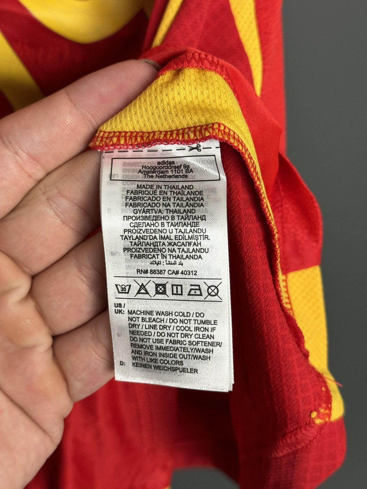 Adidas KIDS New Spain National Team 2024 Home Football Jersey Size US XS / EU 42 / 0 - 8 Thumbnail