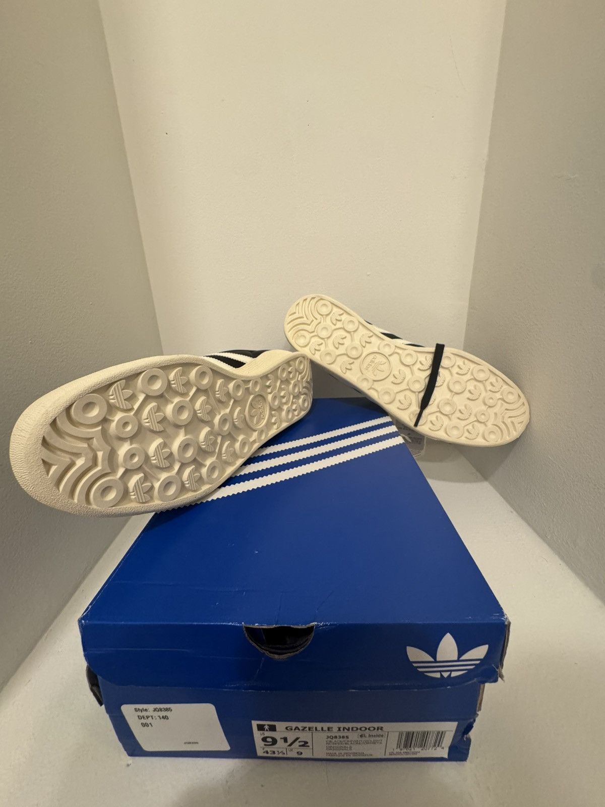 Adidas Adidas Gazelle Indoor Sneakers Size US 9.5 / EU 42-43 - 7 Thumbnail