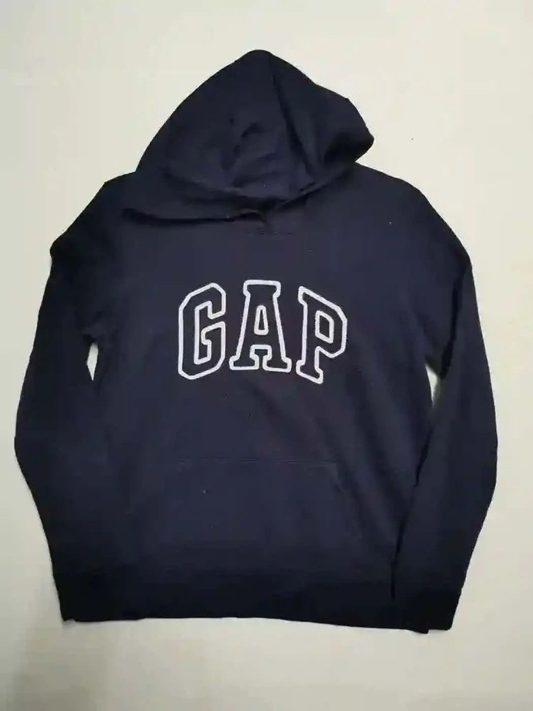Gap Vintage GAP Big Logo Hoodie Size US S / EU 44-46 / 1 - 1 Thumbnail