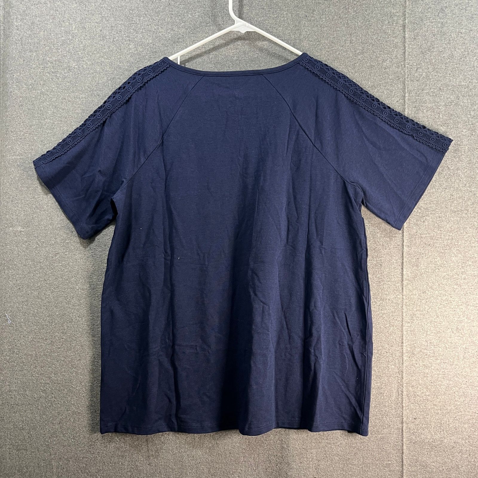 Denim & Co. Denim & Co. Jersey Split V-Neck Short Sleeve Top Size M / US 6-8 / IT 42-44 - 2 Thumbnail