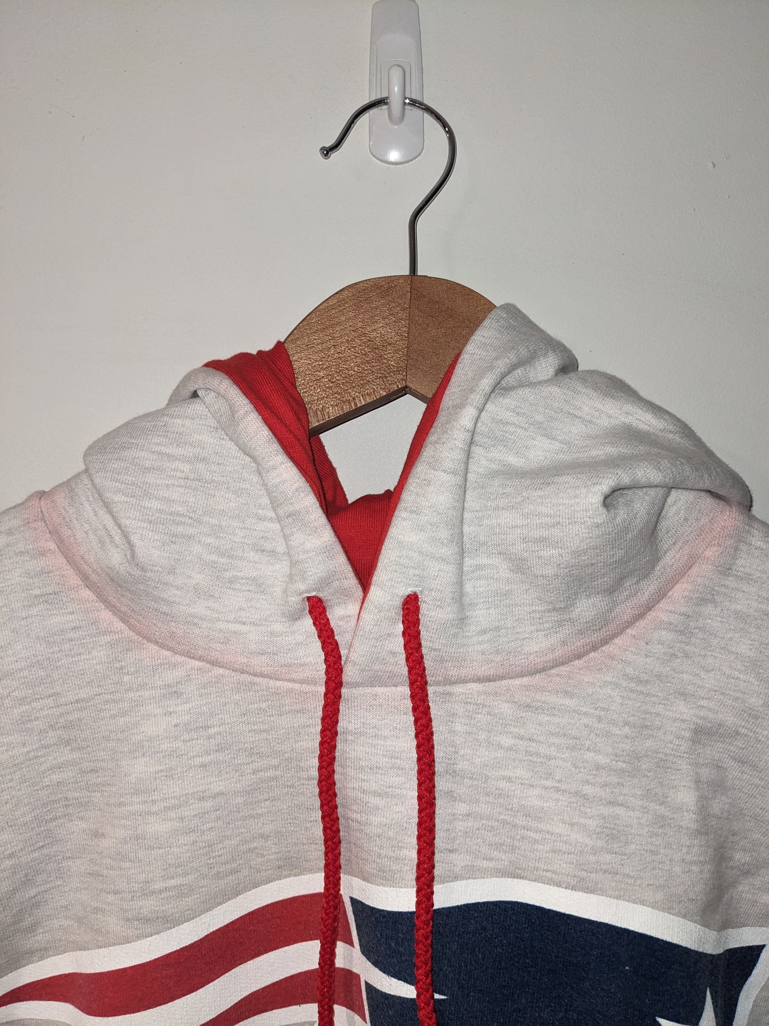 Vintage Vintage 1993 New England Patriots NFL Football Salem Hoodie Size US L / EU 52-54 / 3 - 9 Thumbnail
