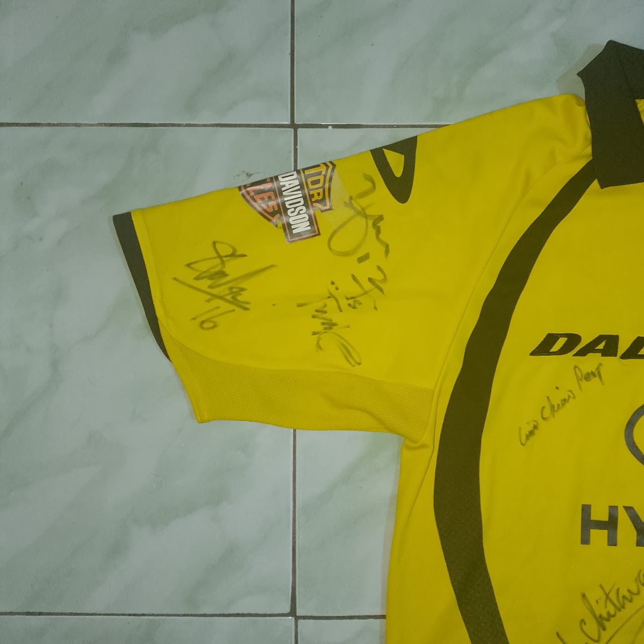 Other jersey signed tampines rovers Singapore Premier League Size US L / EU 52-54 / 3 - 5 Thumbnail