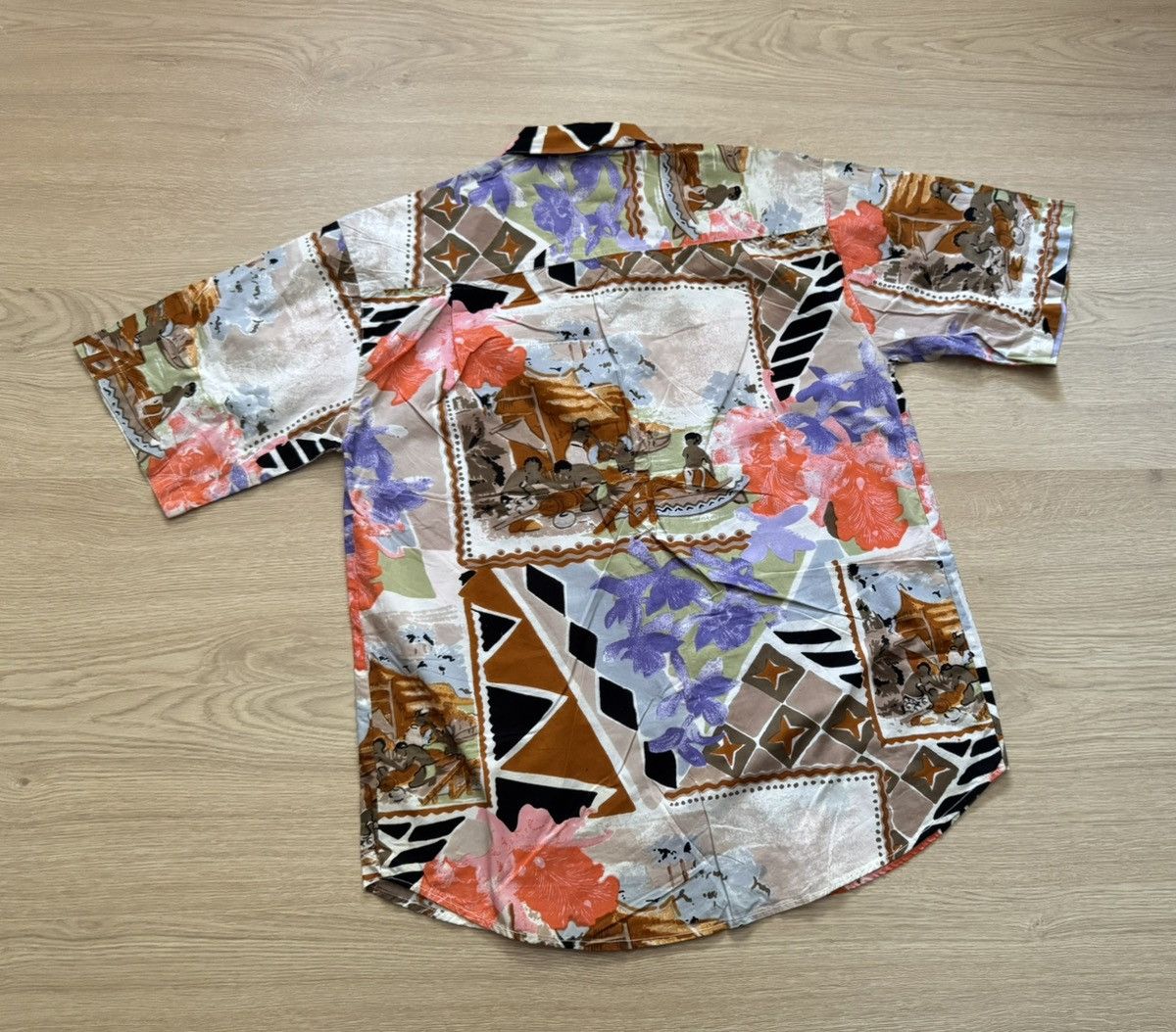 Vintage Vintage 00’s Underground Hawaiian All Over Print Shirt Size US S / EU 44-46 / 1 - 4 Thumbnail