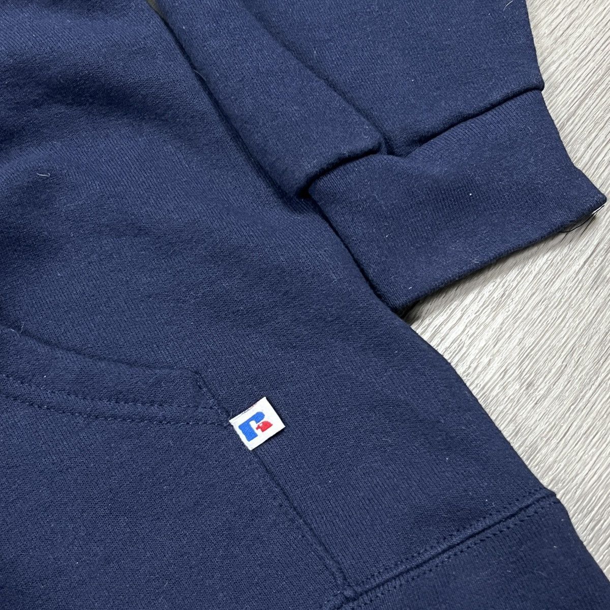 Russell Athletic Vintage Russell Athletic Hoodie Navy Made in Scotland Med Size US M / EU 48-50 / 2 - 6 Thumbnail