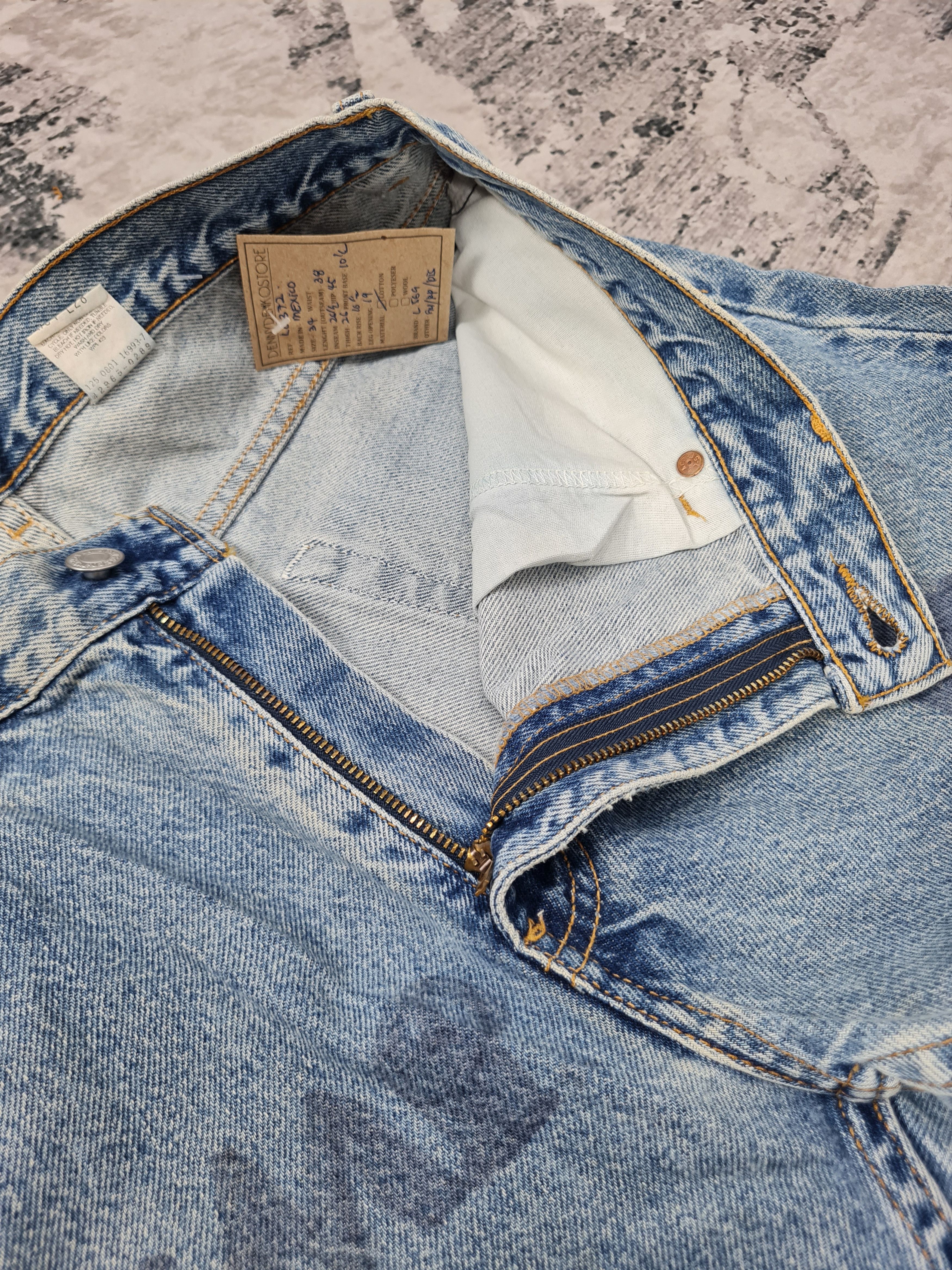 Levi's Vtg LEVIS 569 Straight Cut Ripped Cropped L0372 Size 34X26.5 Size US 34 / EU 50 - 9 Thumbnail
