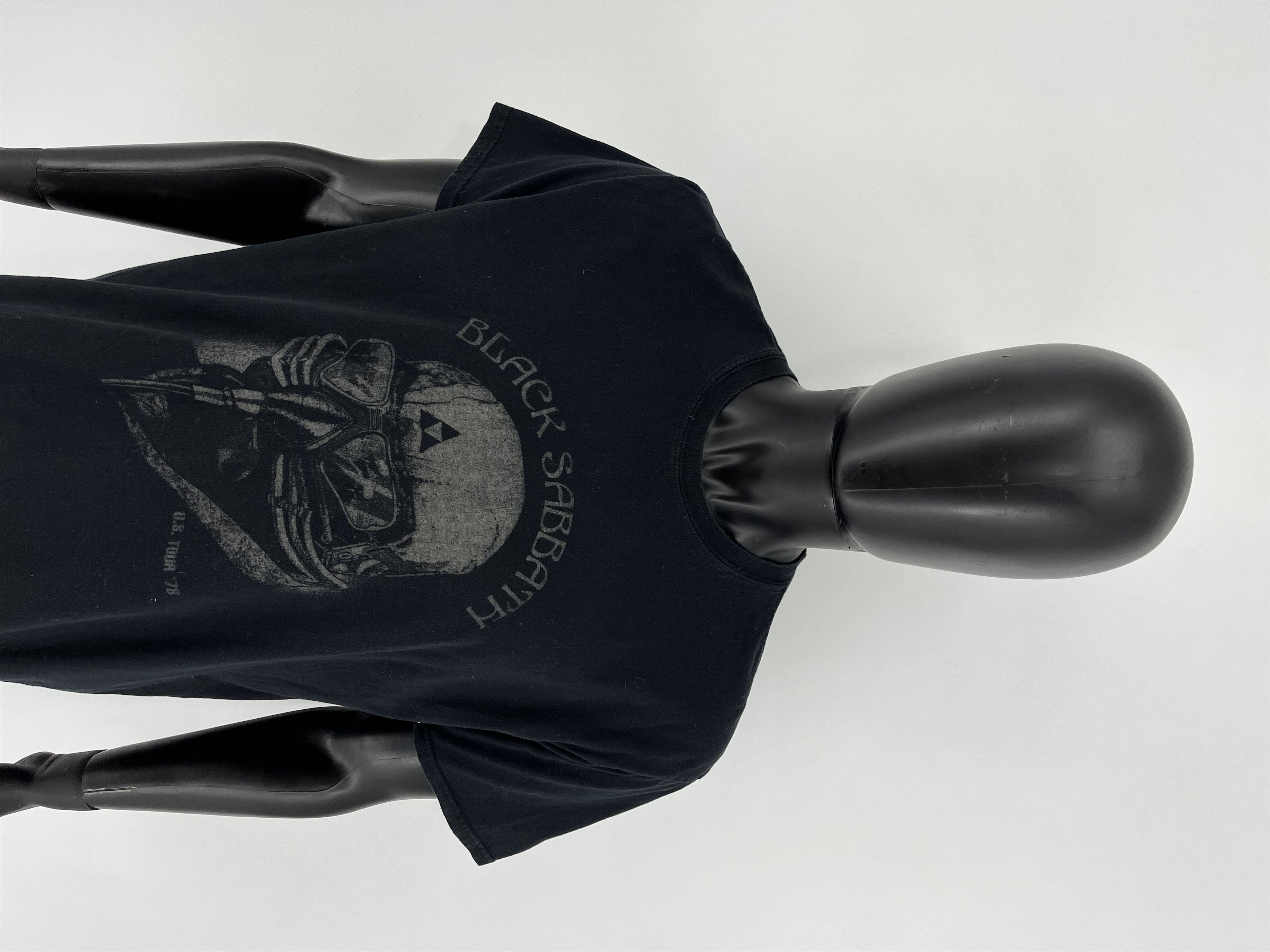 Band Tees × Black Sabbath × Vintage Vintage Black Sabbath Big Logo Y2K T-Shirt Size US XXL / EU 58 / 5 - 5 Thumbnail