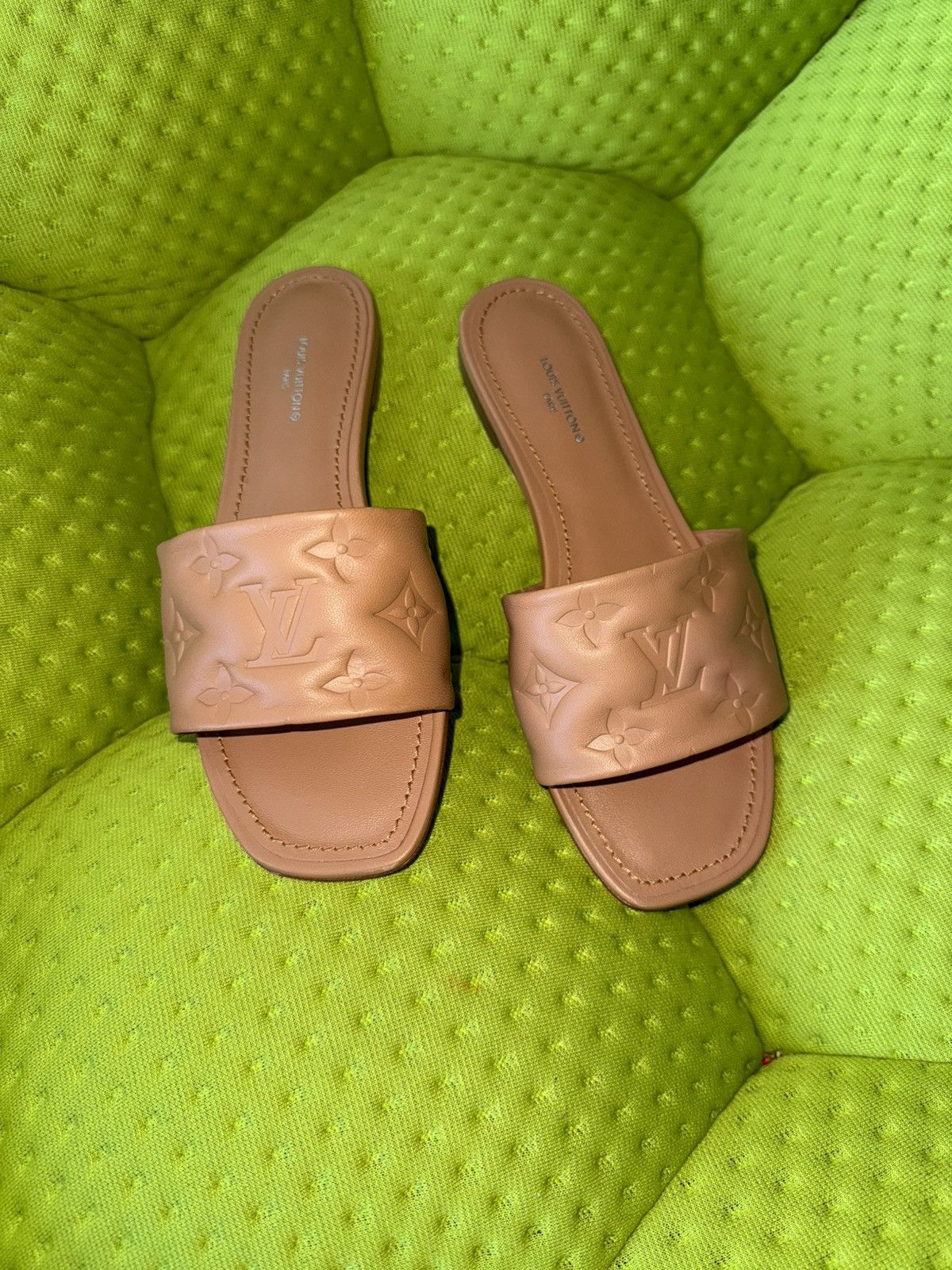 Louis Vuitton Louis vuitton revival monogram sandals Size US 6.5 / IT 36.5 - 2 Thumbnail