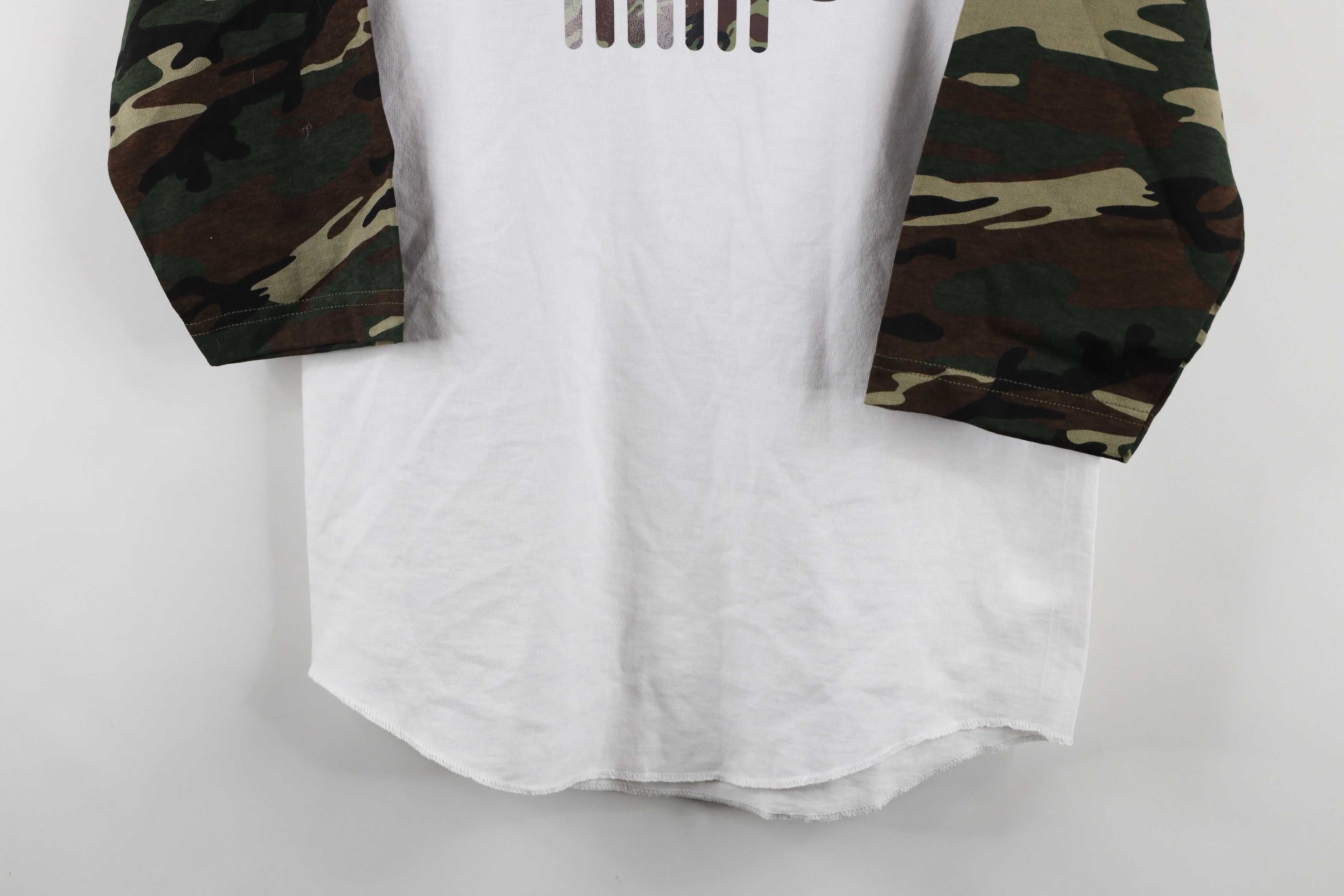 Vintage Vintage 90s Streetwear Jeep Motors Camouflage Raglan T-Shirt Size US S / EU 44-46 / 1 - 3 Thumbnail