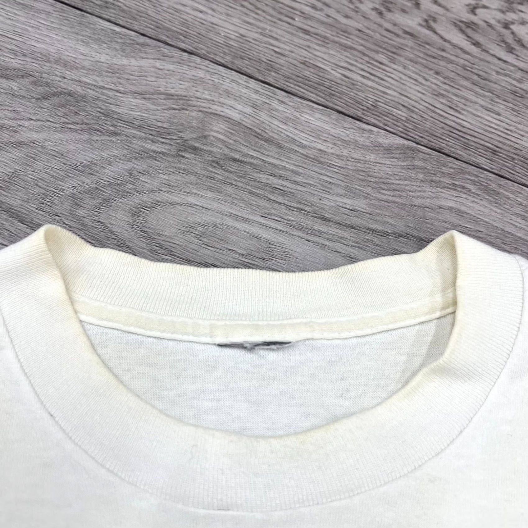 Vintage Vintage Six Flags Shirt M White Shirt Mens 1996 Flag Theme Size US M / EU 48-50 / 2 - 5 Thumbnail