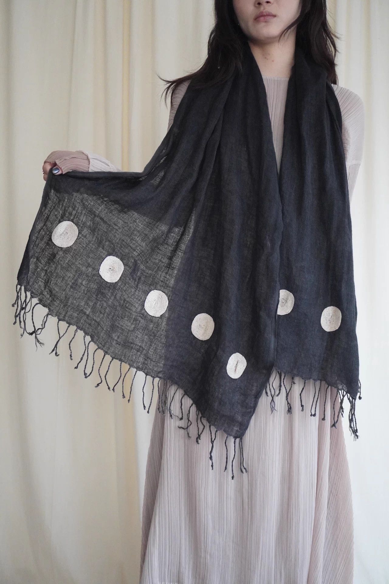 Yohji Yamamoto Yohji Yamamoto 90s Rare Linen Scarf w/ Cushion Dots Size ONE SIZE - 1 Thumbnail