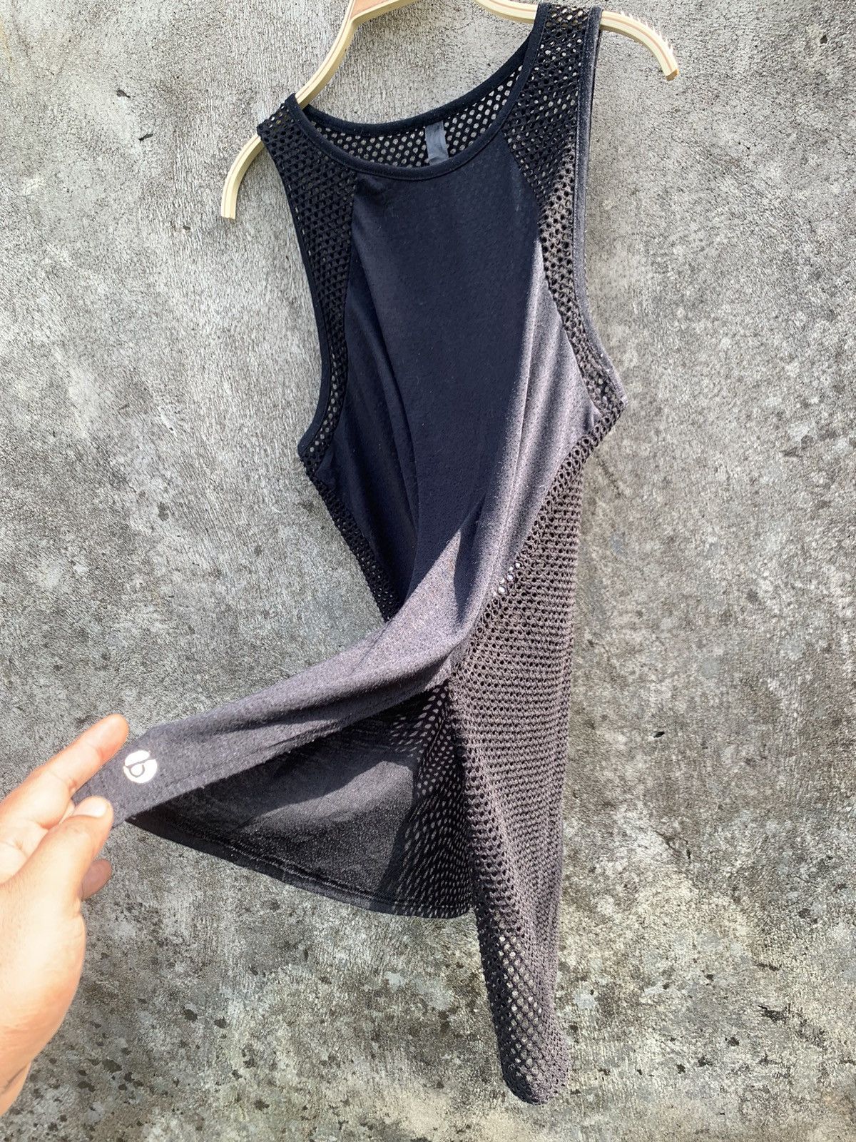 If Six Was Nine Y2k Japanese mesh hybrid tanktop Size US L / EU 52-54 / 3 - 3 Thumbnail