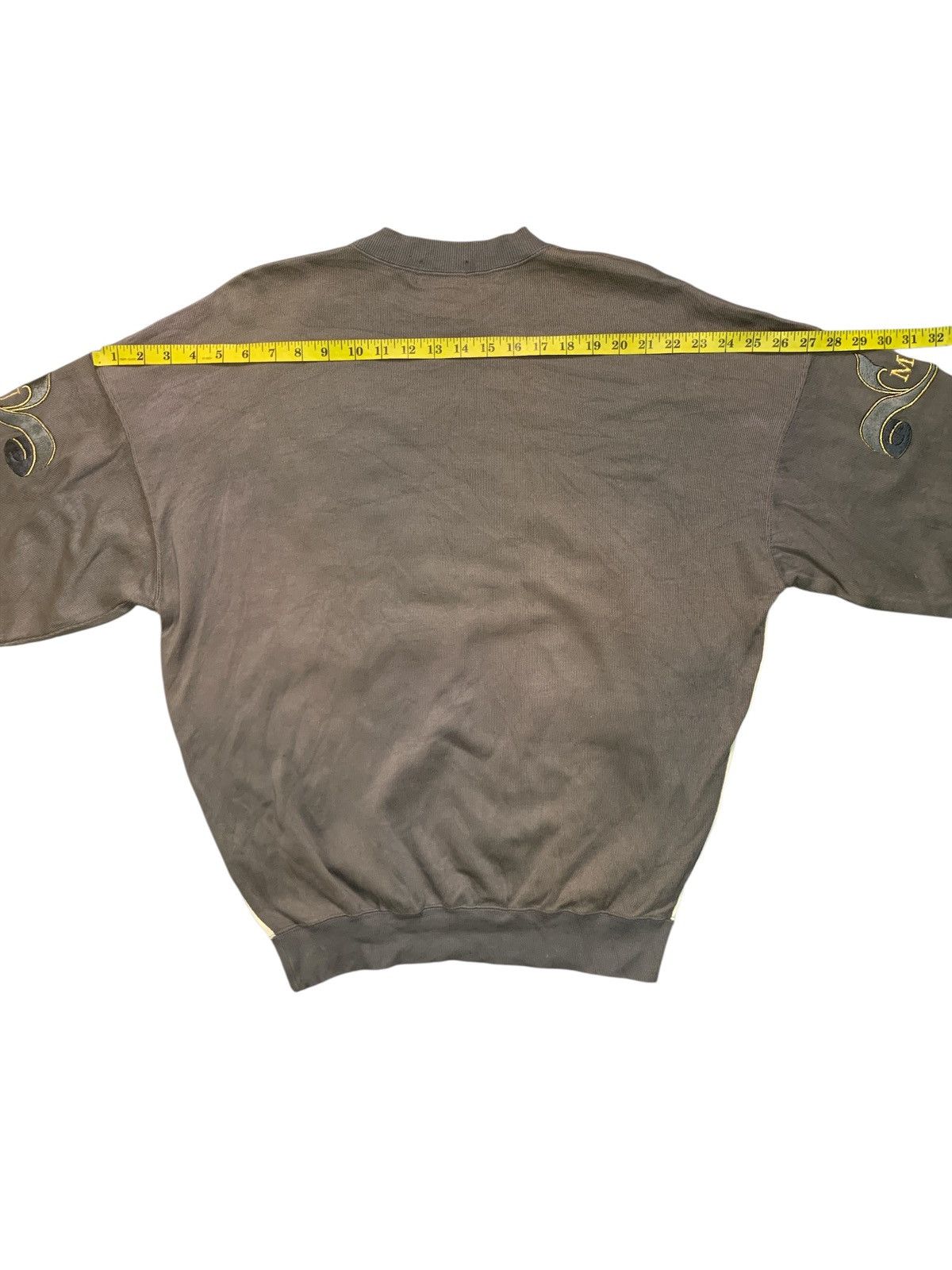 Majestic Rare Design Vintage Majestic Japan Sweatshirt Size US L / EU 52-54 / 3 - 11 Thumbnail