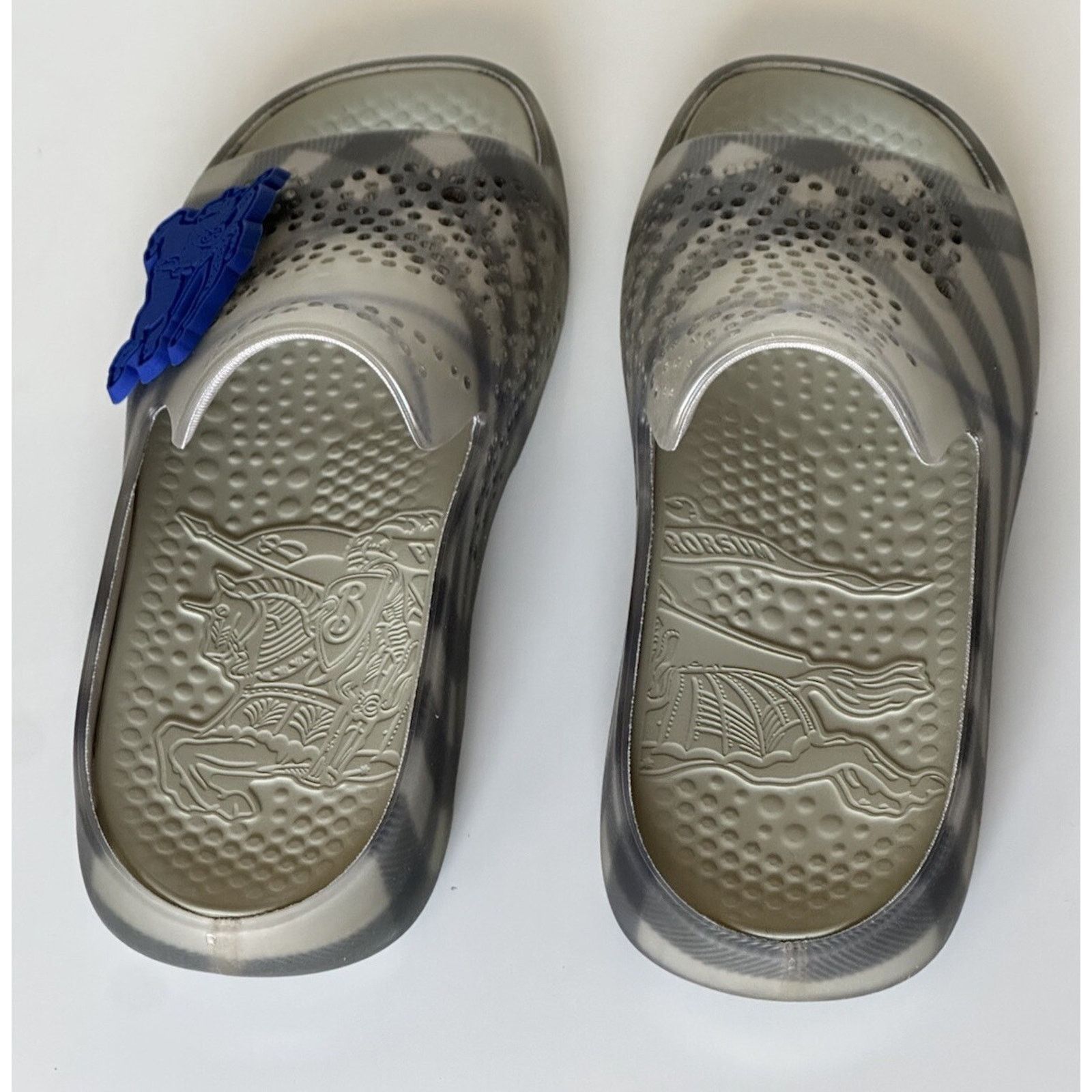 Burberry Burberry Mens Stingray Rubber Lichen Sandals 11 (44) 8088962 Size US 11 / EU 44 - 9 Thumbnail