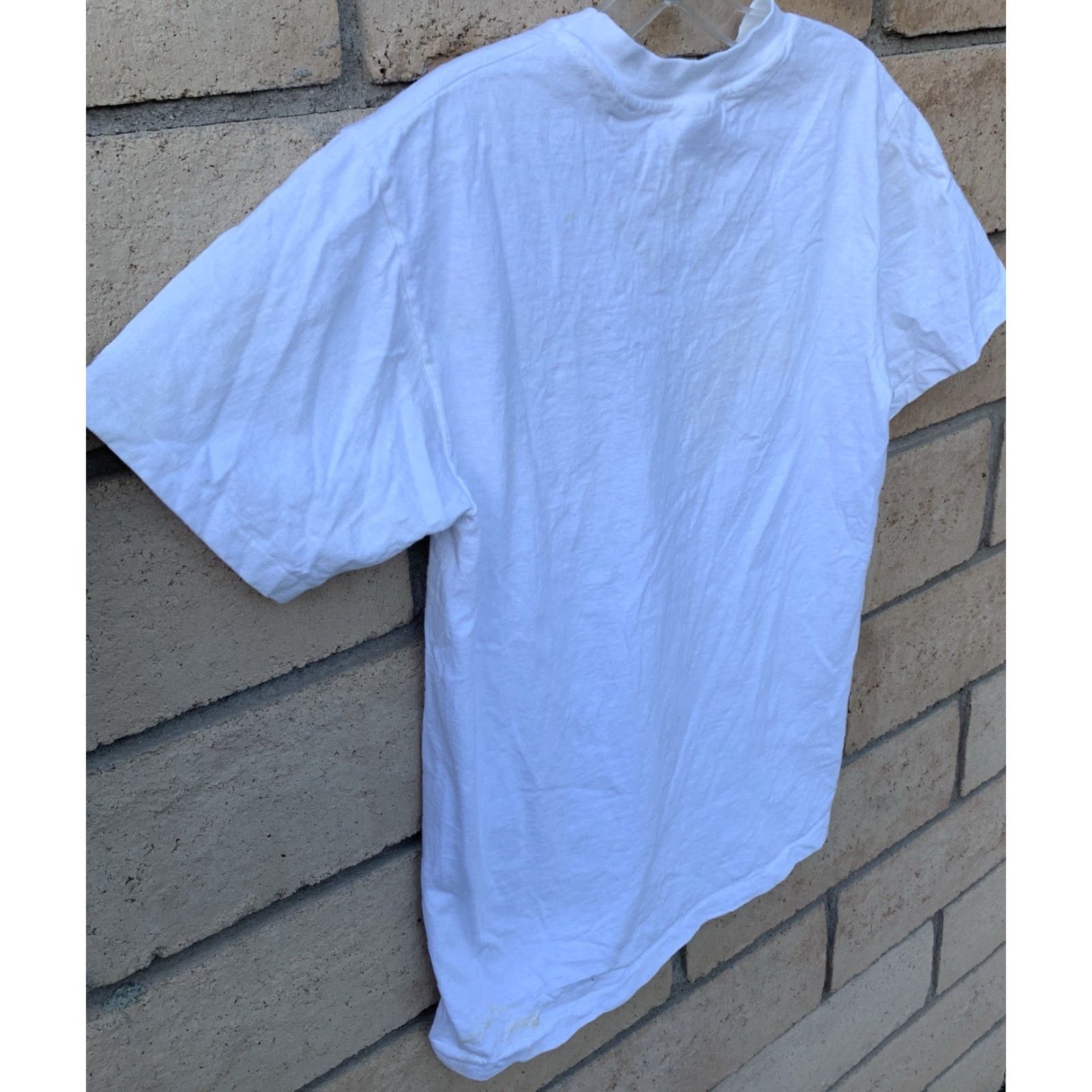 Hanes VINTAGE Hanes Beefy-T 44 Ace of Clubs Pocket T Shirt Mens M White Cotton Single Stitch Graphic Print 1980s Size US M / EU 48-50 / 2 - 7 Thumbnail