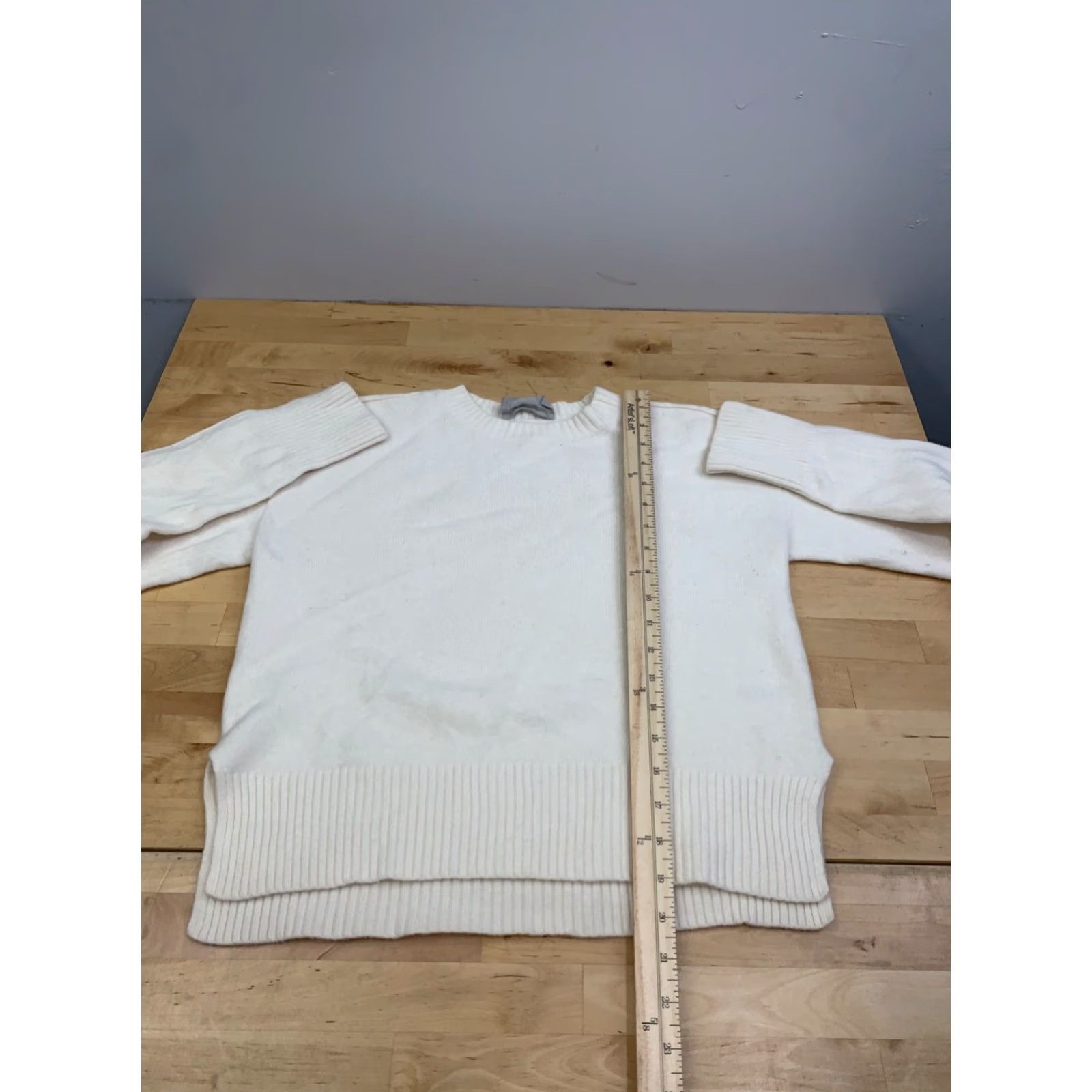 Everlane Everlane 100% Wool Sweater Womens S Cream Ivory Crew Neck Long Sleeve Casual Pullover Knit Winter Fall Spring Regular Sized 12660 Size S / US 4 / IT 40 - 5 Thumbnail