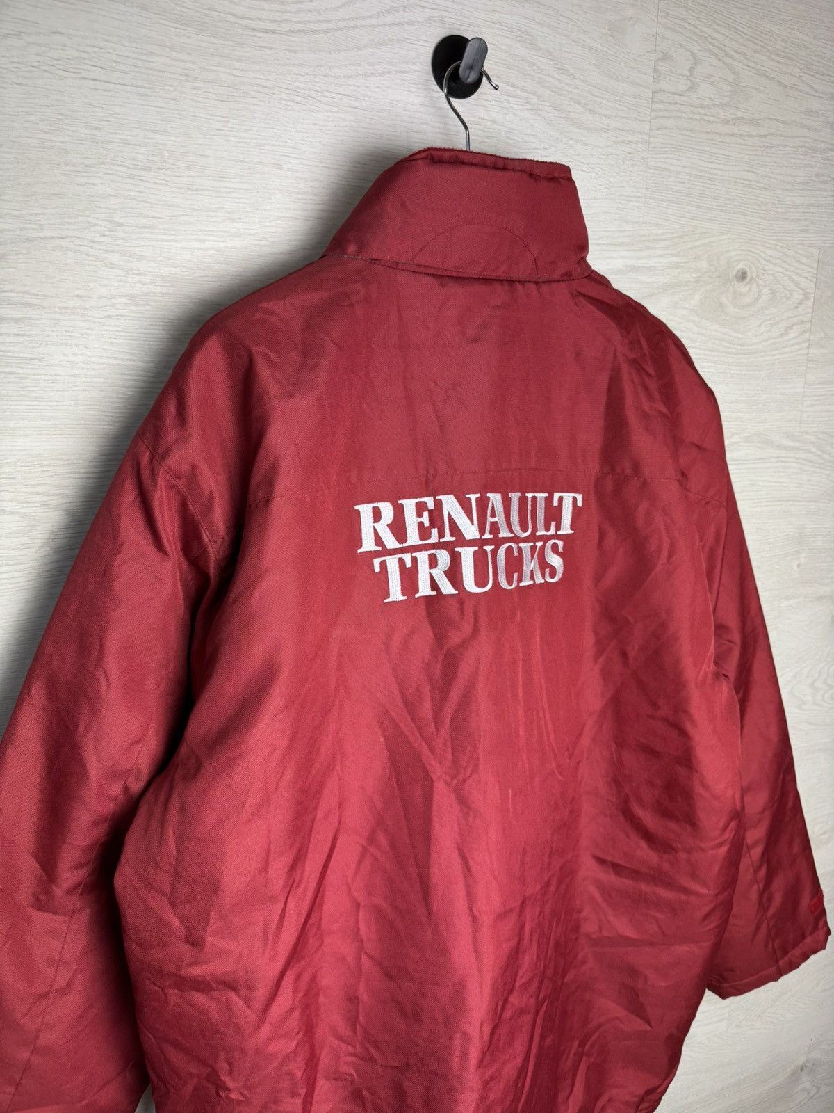 Vintage Vintage Renault Trucks Red Workwear Jacket Size US XL / EU 56 / 4 - 7 Thumbnail