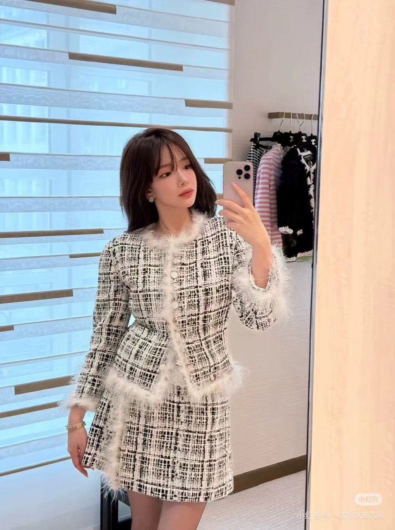 Chanel Chanel 25 Spring and Summer Latest Popular Plaid Feather T Size XS / US 0-2 / IT 36-38 - 6 Thumbnail