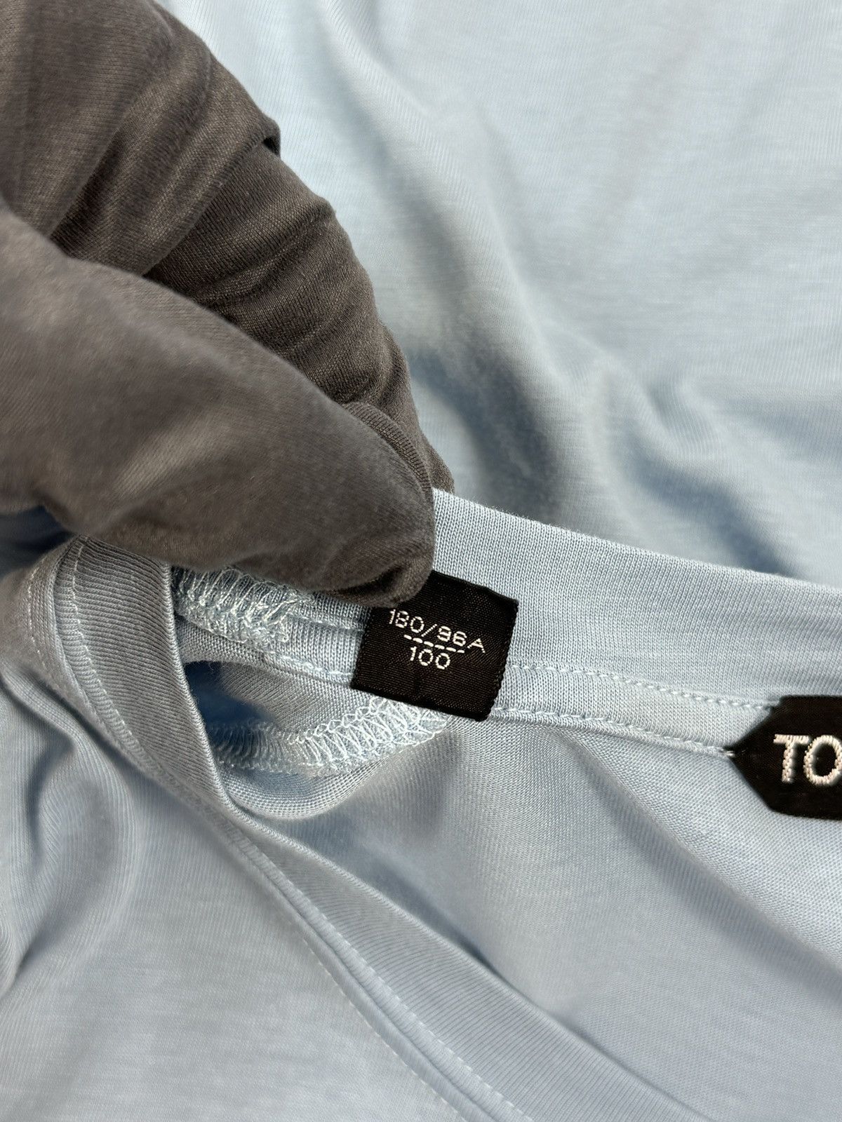 Tom Ford LOGO DETAILED T-SHIRT Size US L / EU 52-54 / 3 - 4 Thumbnail