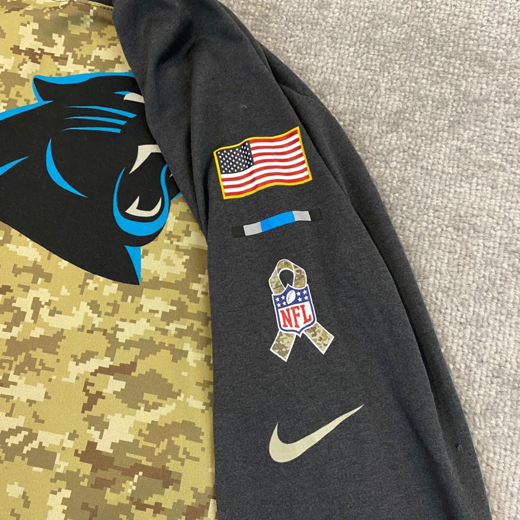 Nike Nike Shirt Mens XL Dri-Fit Football Carolina Panthers Salute To Service On-Field Size US XL / EU 56 / 4 - 4 Thumbnail