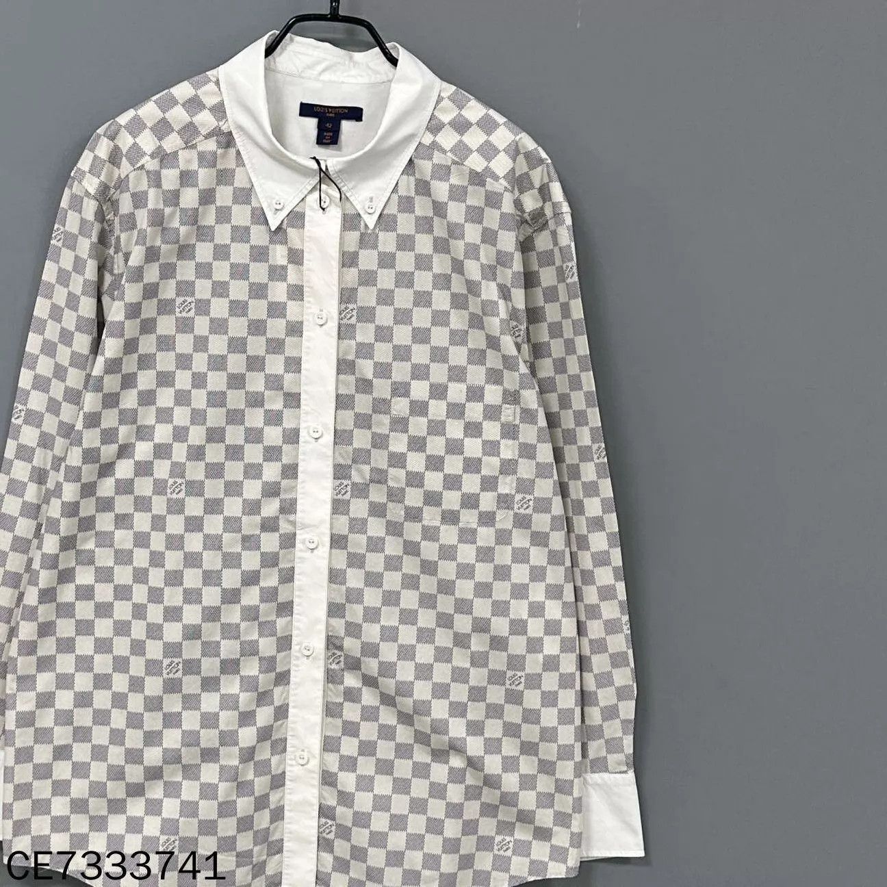Louis Vuitton Louis Vuitton Monogram Shirt 95 New 42 Size M / US 6-8 / IT 42-44 - 1 Thumbnail