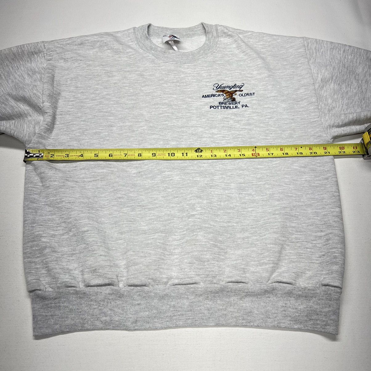 Vintage VTG Yuengling Crewneck Sweatshirt Grey Sweater Embroidered Size US M / EU 48-50 / 2 - 15 Thumbnail