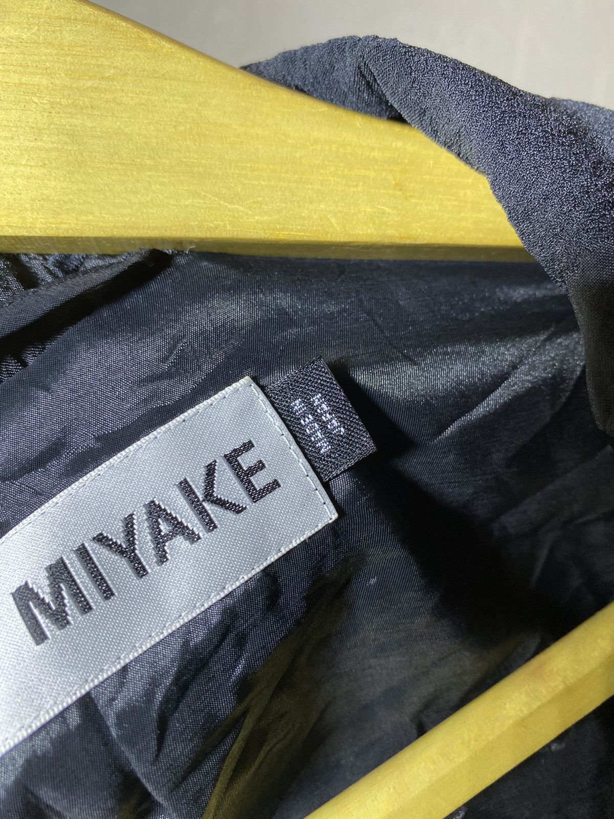 Issey Miyake × Japanese Brand × Pleats Please Issey Miyake 🔥ARCHIVED🔥Issey Miyake Pointed Collar Blazer Size M / US 6-8 / IT 42-44 - 8 Thumbnail