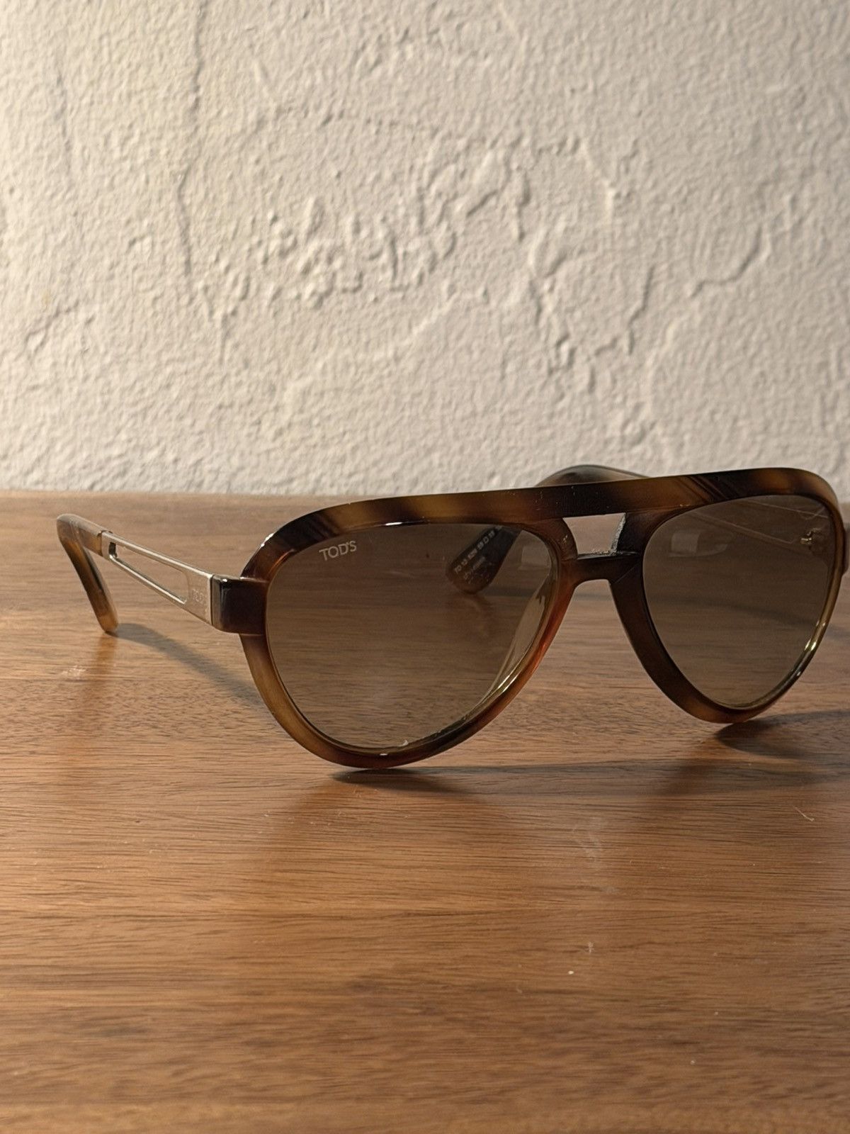 Tod's Tod’s TO12 25N Sunglasses Tortoise Made in Italy 100% Auth Size ONE SIZE - 10 Thumbnail
