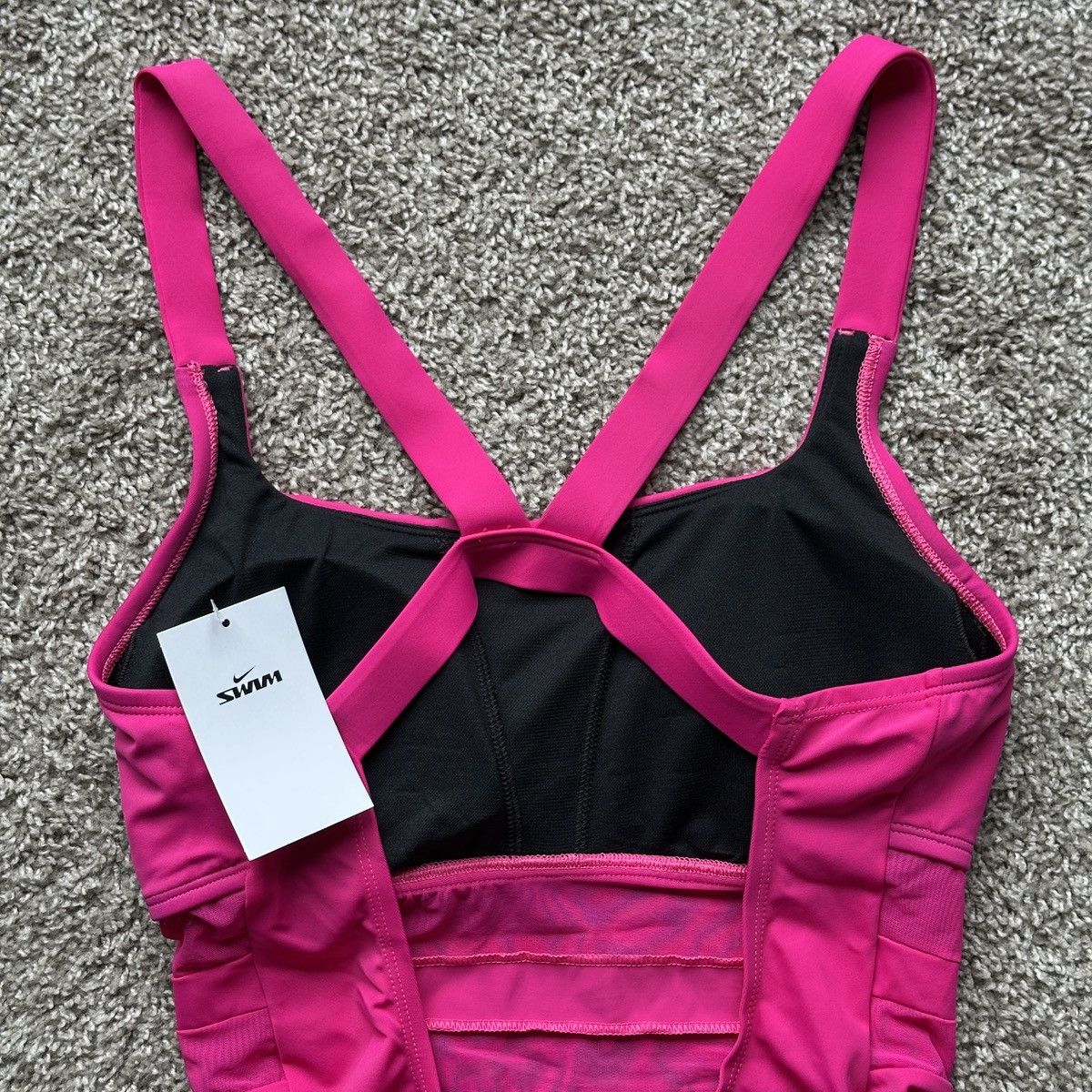 Nike NIKE WOMENS MESH PINK V BACK ONE PIECE SWIMSUIT XL WHITE NEW Size XL / US 12-14 / IT 48-50 - 7 Thumbnail