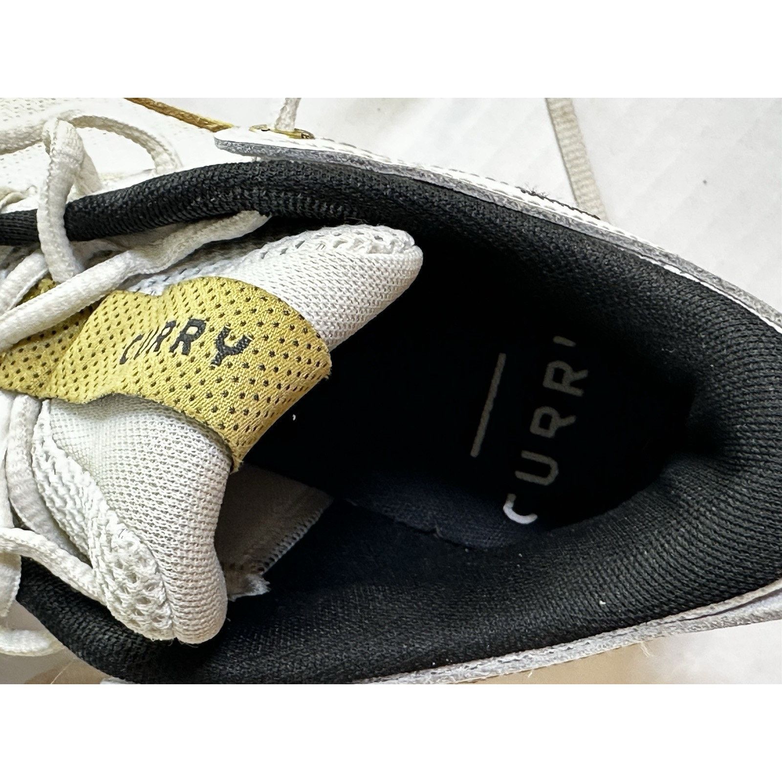 Under Armour Under Armour Steph Curry Basketball Shoes Sneakers M7.5/W9 Size US 7 / EU 40 - 14 Thumbnail