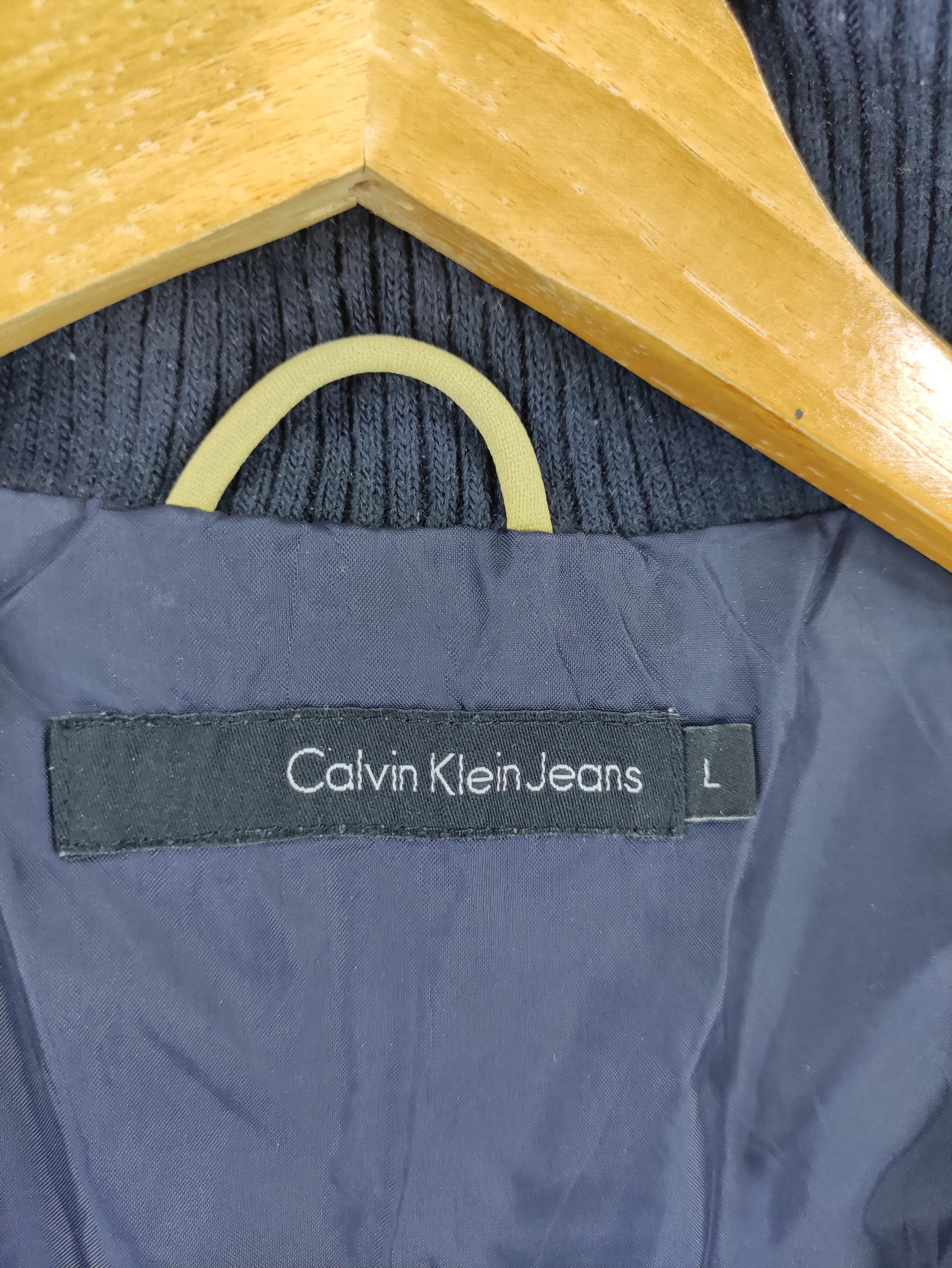 Calvin Klein Vintage Calvin Klein Jeans Puffer Jacket Zipper Size US L / EU 52-54 / 3 - 9 Thumbnail