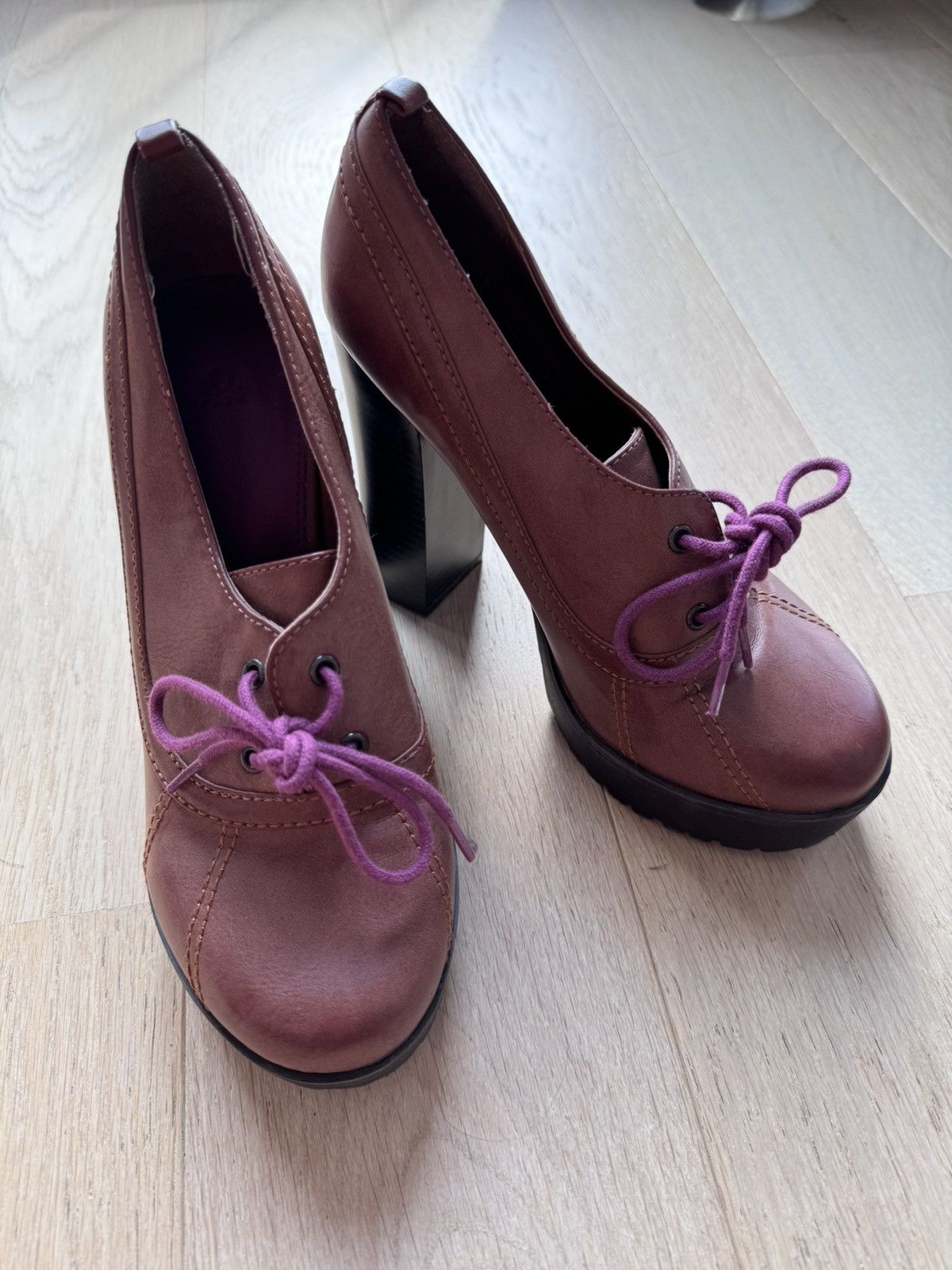 Benetton school shoes deals