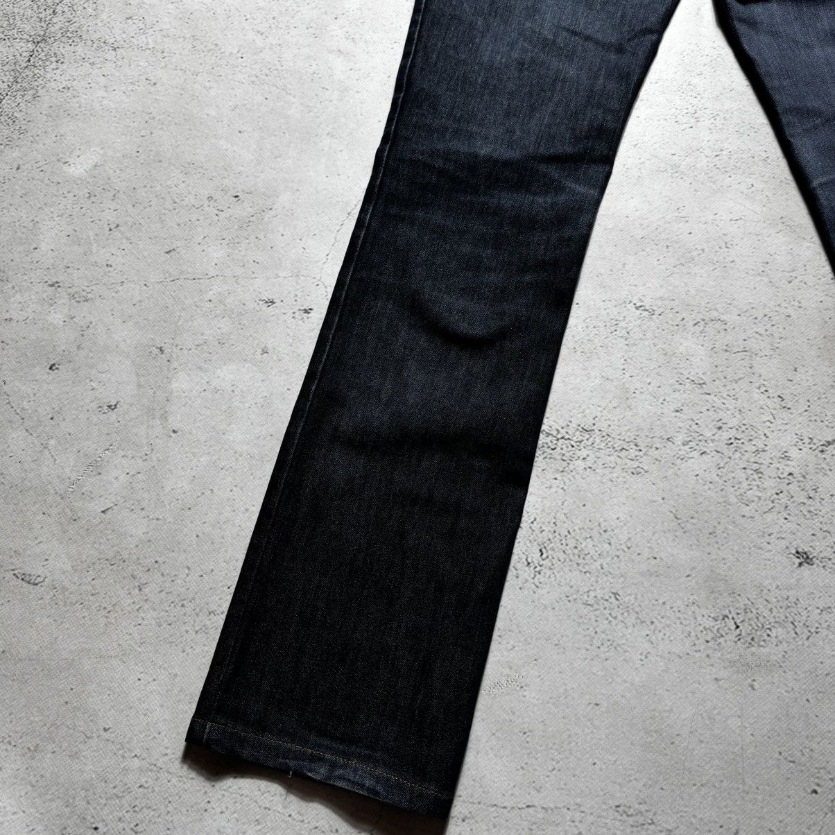 Roberto Cavalli rare flared roberto cavalli jeans golden logo y2k Size 28" / US 6 / IT 42 - 4 Thumbnail