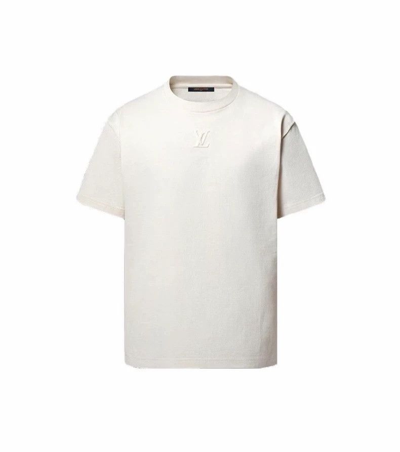 Louis Vuitton Louis Vuitton Embossed Logo chest short sleeve Size US XL / EU 56 / 4 - 6 Thumbnail