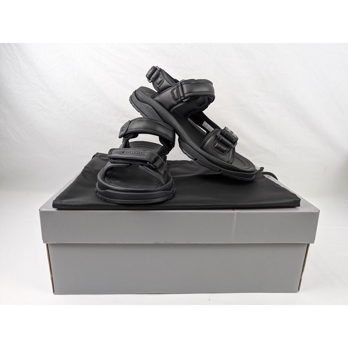 Balenciaga o1rshd1 Tourist Fake Leather Sandal in Black Size US 12 / EU 45 - 18 Thumbnail